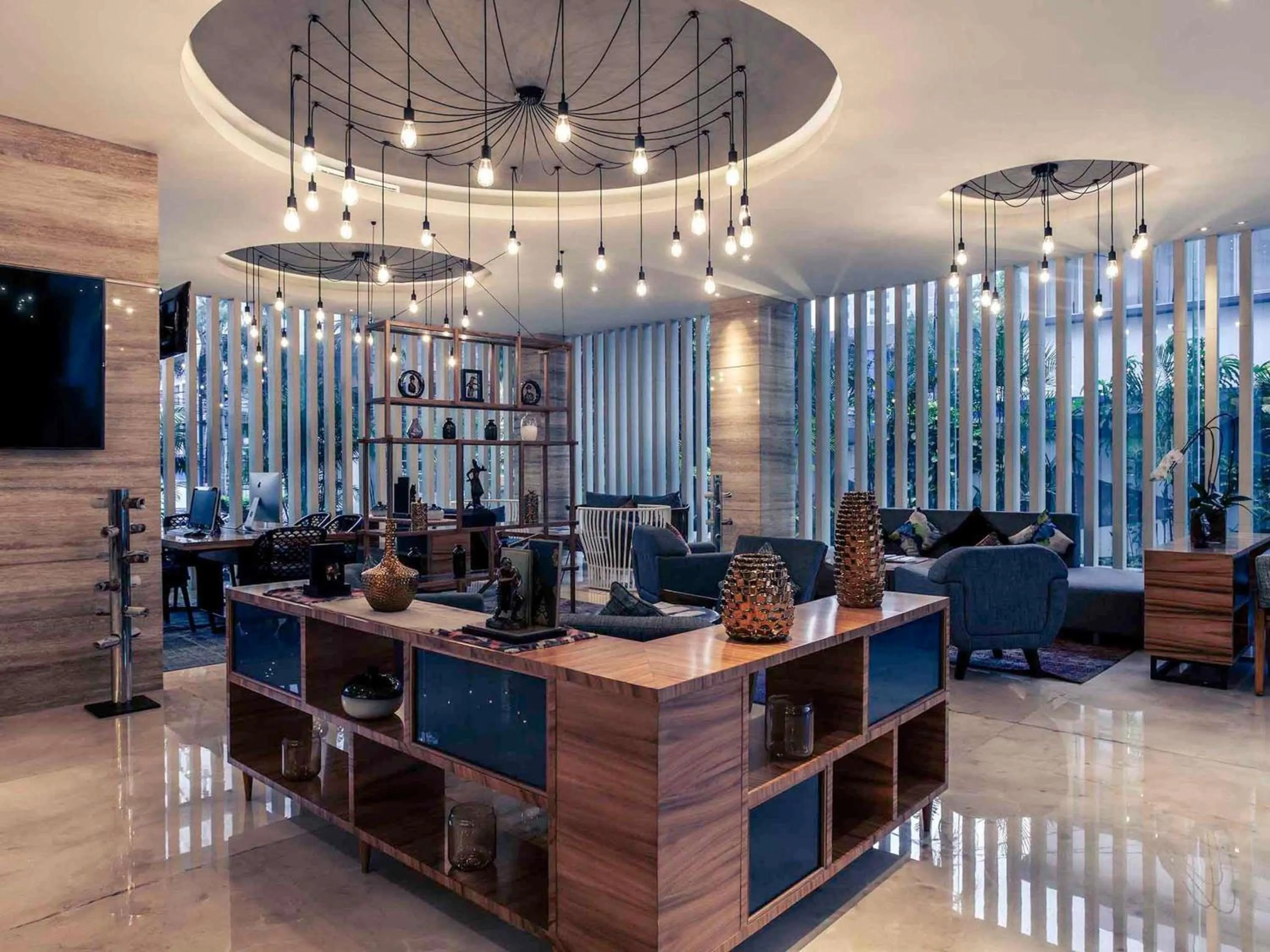 Lounge or bar in Mercure Jakarta Cikini