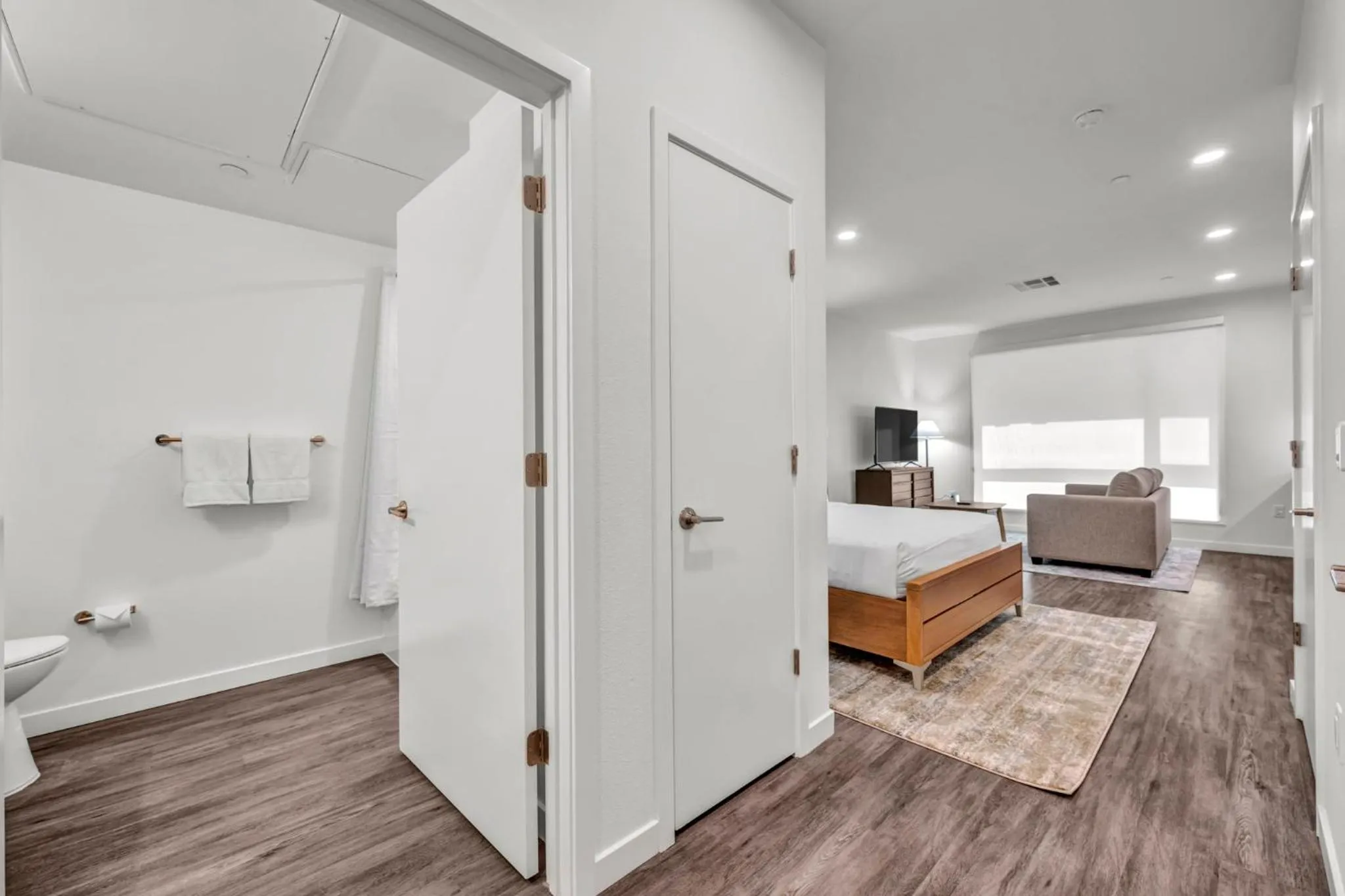 Photo of the whole room in Placemakr Reno