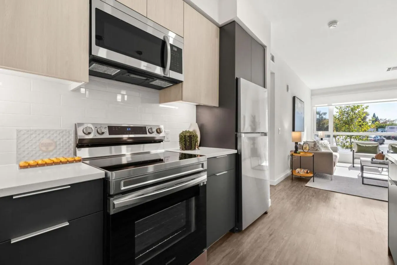 Kitchen or kitchenette in Placemakr Reno