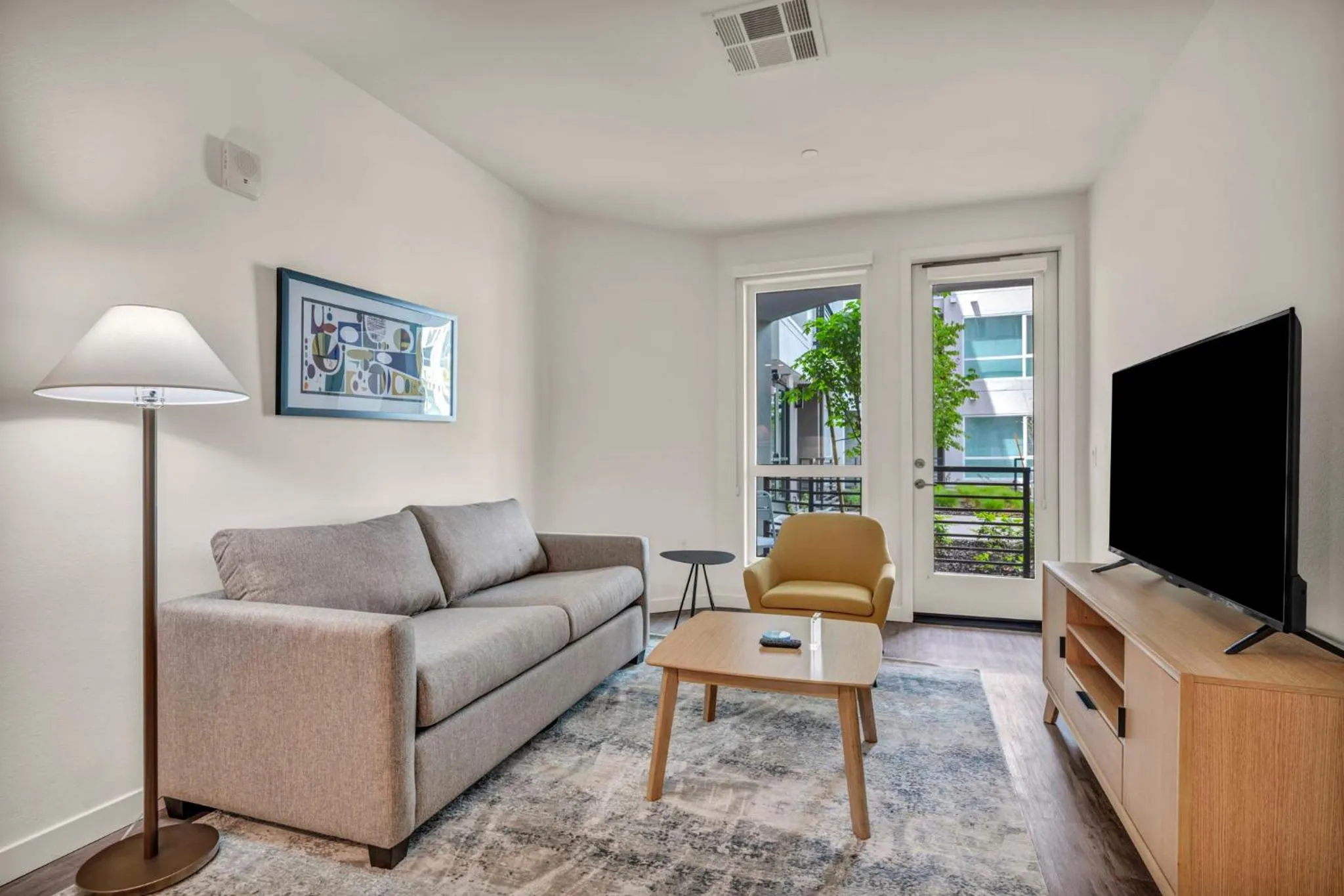 TV and multimedia in Placemakr Reno