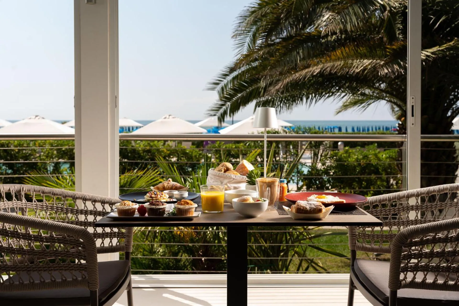 Breakfast in Hotel Orient & Pacific