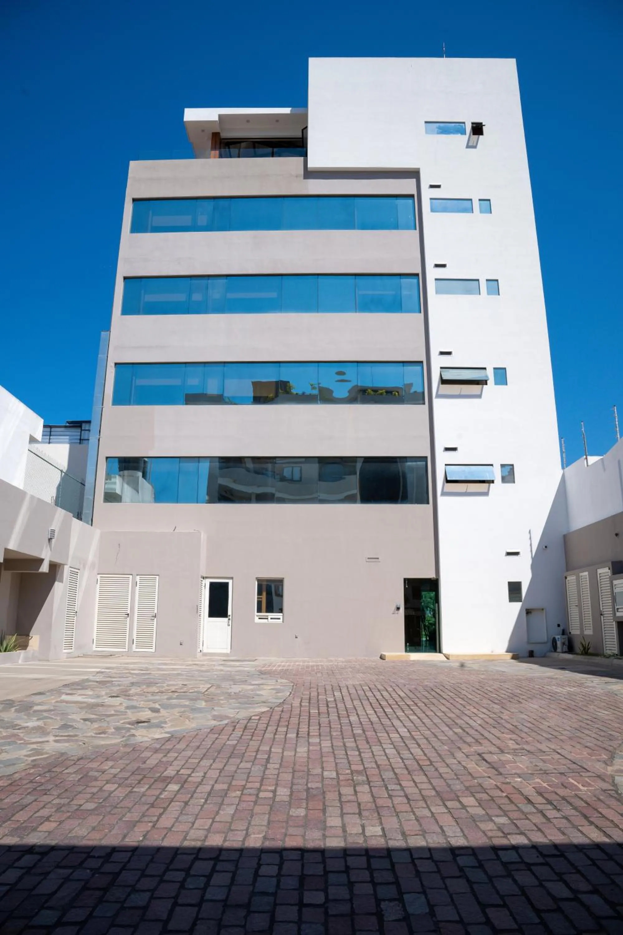 Property building in Vallarta Live Hotel