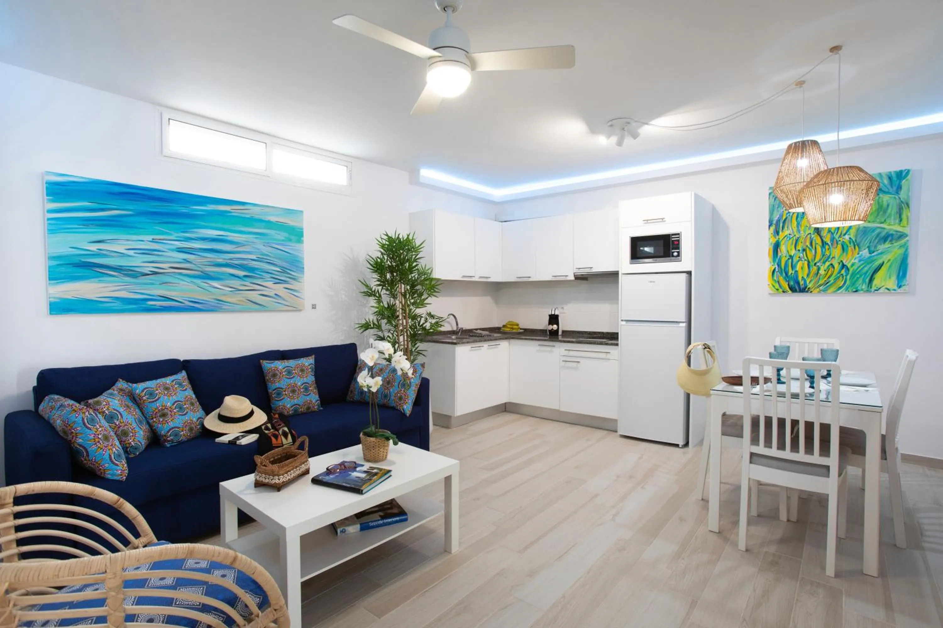 Kitchen or kitchenette in ALTAVISTA APARTAHOTEL-Adults Only over 14