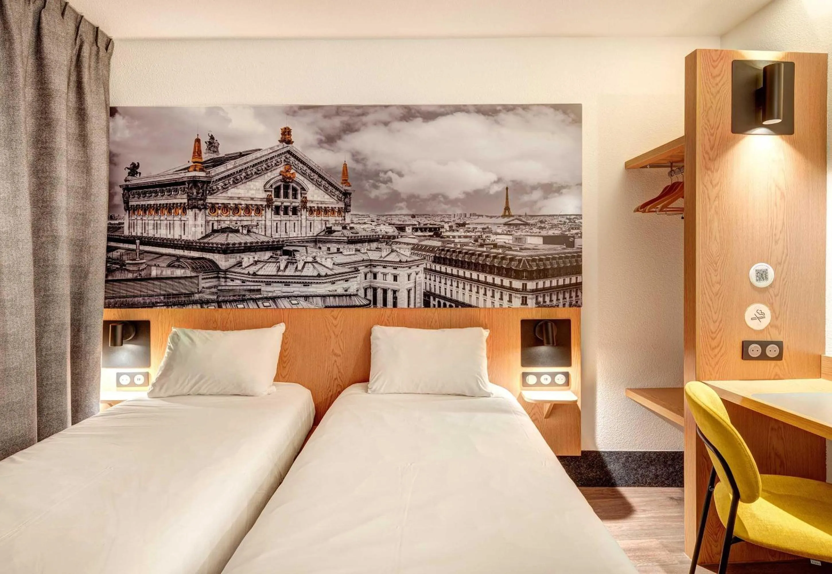 Photo of the whole room, Bed in B&B HOTEL Paris Italie Porte de Choisy