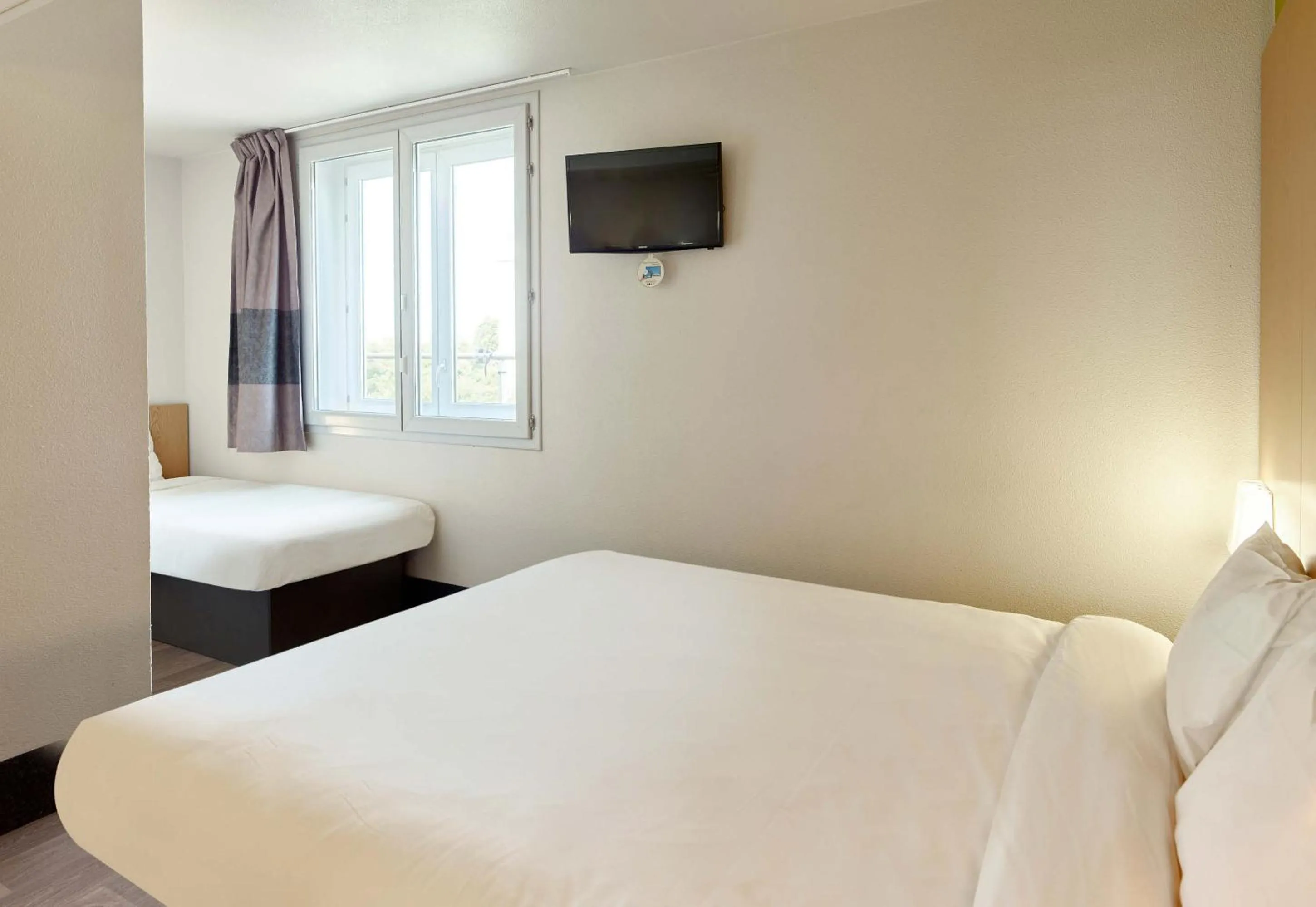 Bedroom, Bed in B&B HOTEL Paris Italie Porte de Choisy