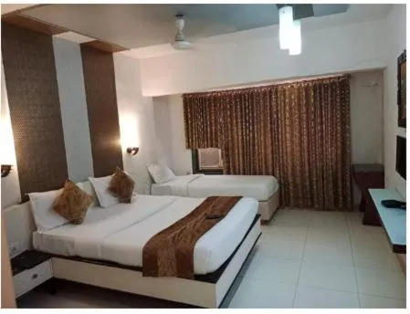 Bedroom in Redwings Castle Hotel