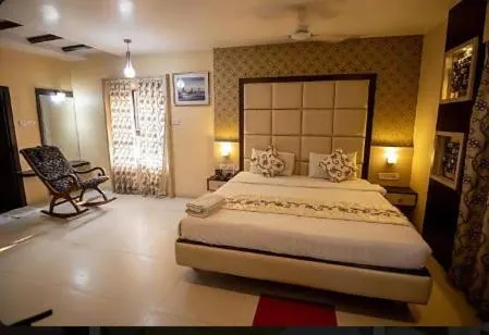 Bedroom in Redwings Castle Hotel