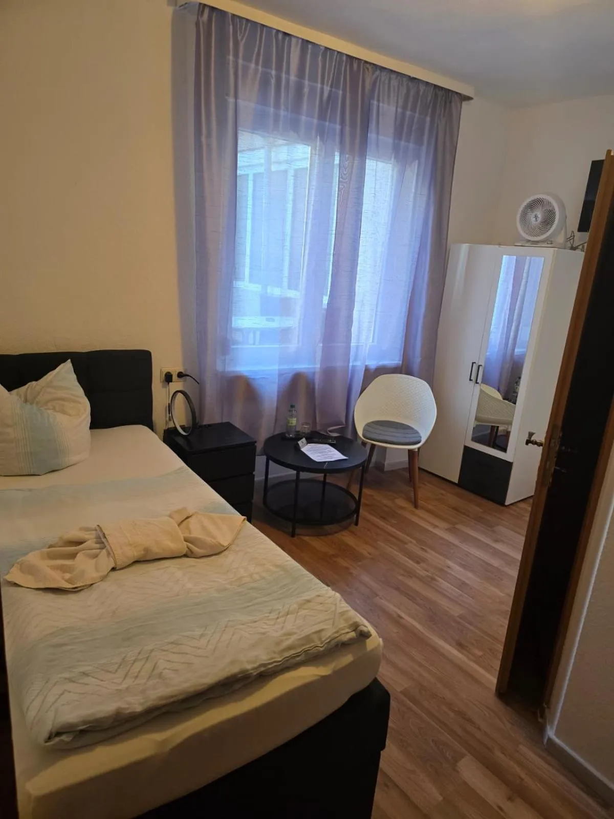 Bed in Landgasthof Hotel Rebe Alzey