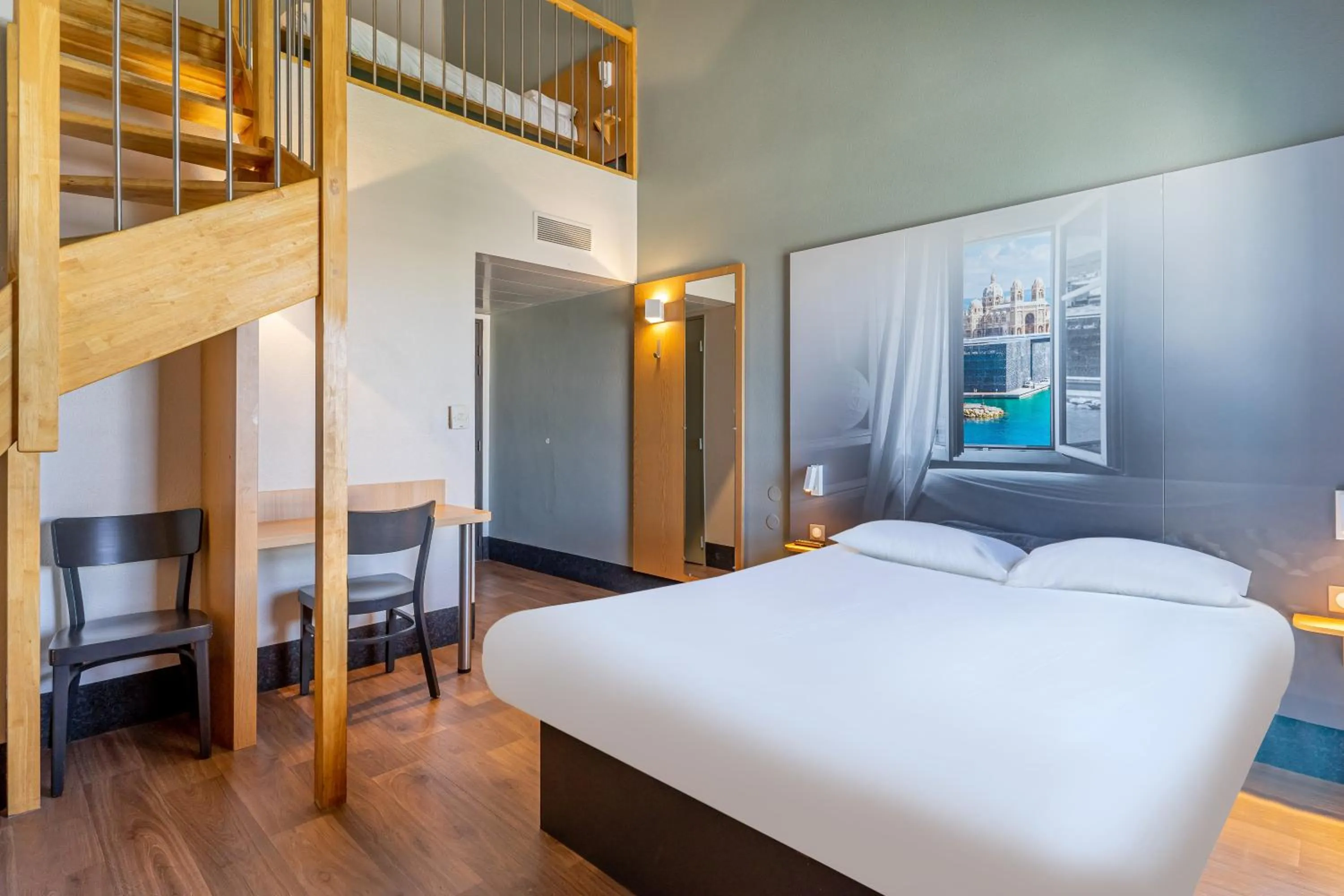 Bedroom, Bed in B&B HOTEL Marseille Euromed