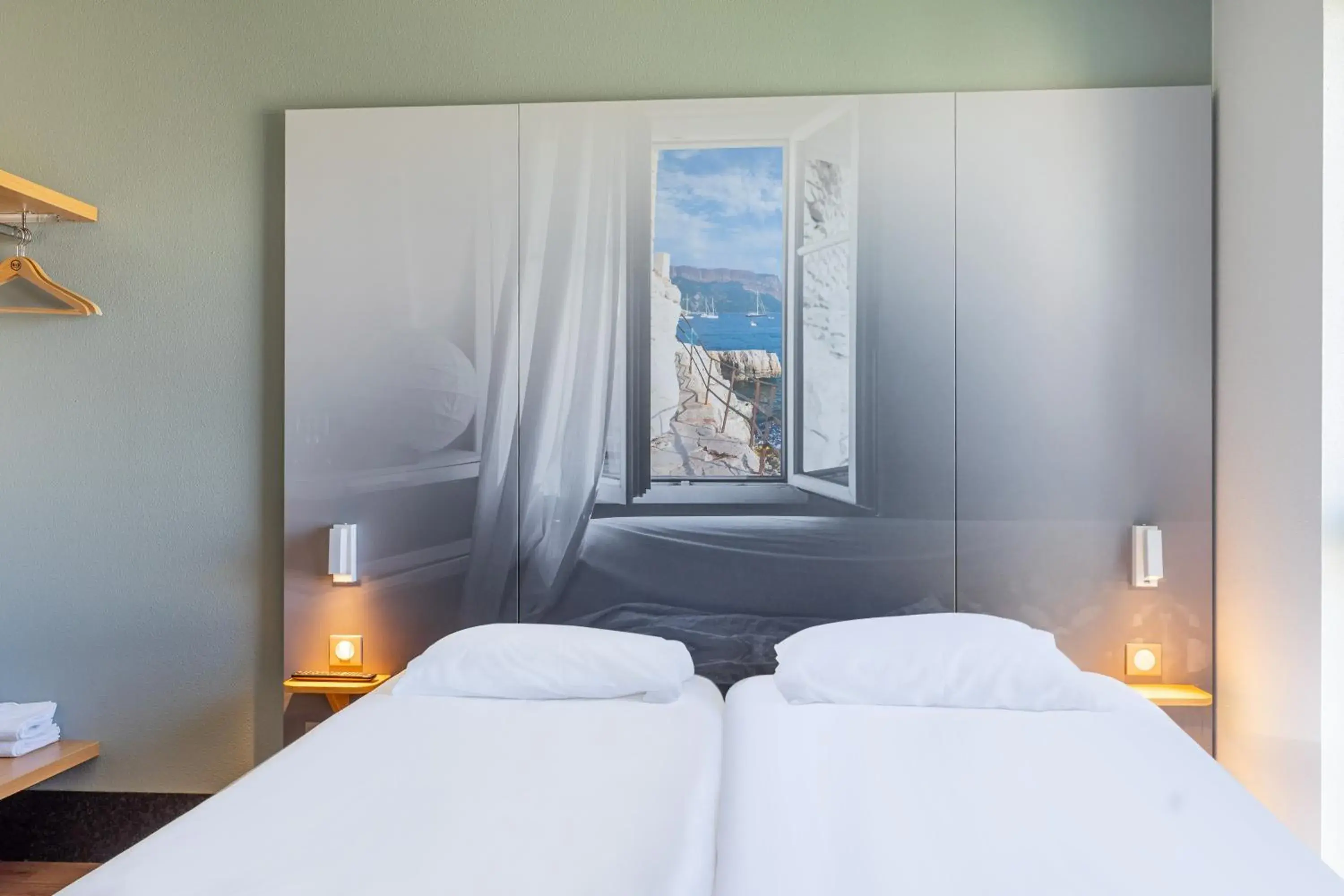 Twin Room in B&B HOTEL Marseille Euromed Twin Room in B&B HOTEL Marseille Euromed