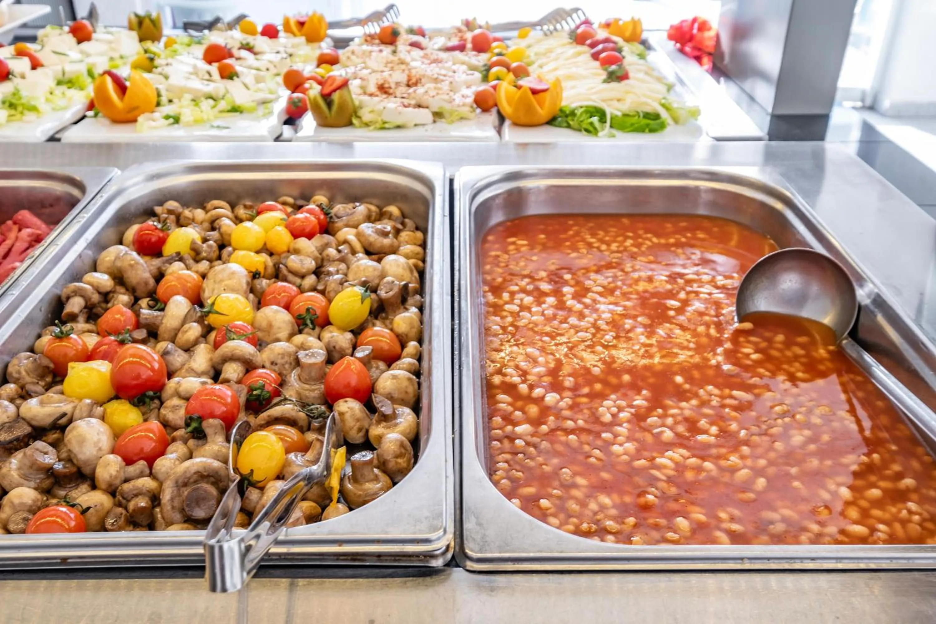 Buffet breakfast in Paloma Family Club