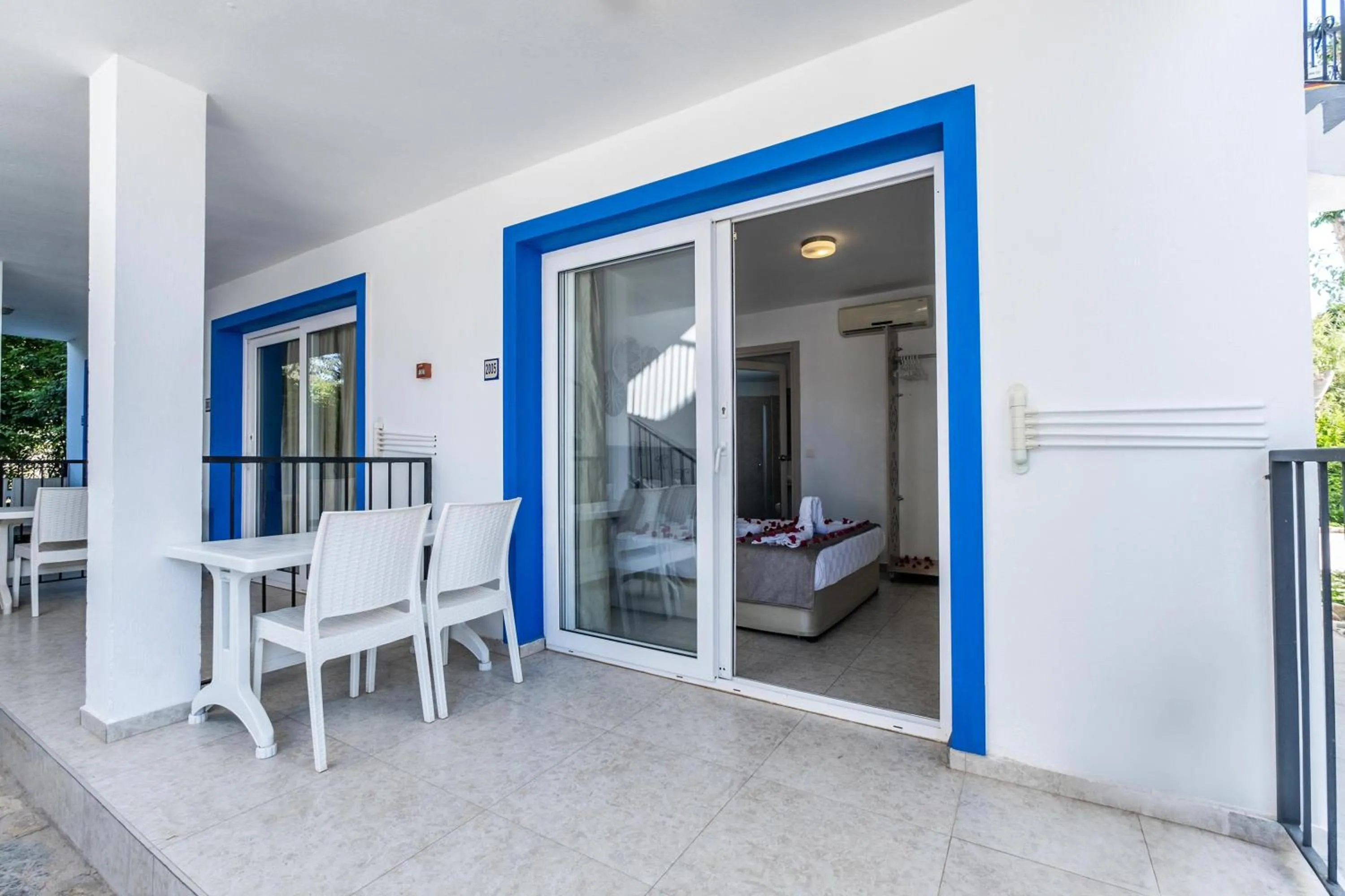 Patio in Paloma Family Club