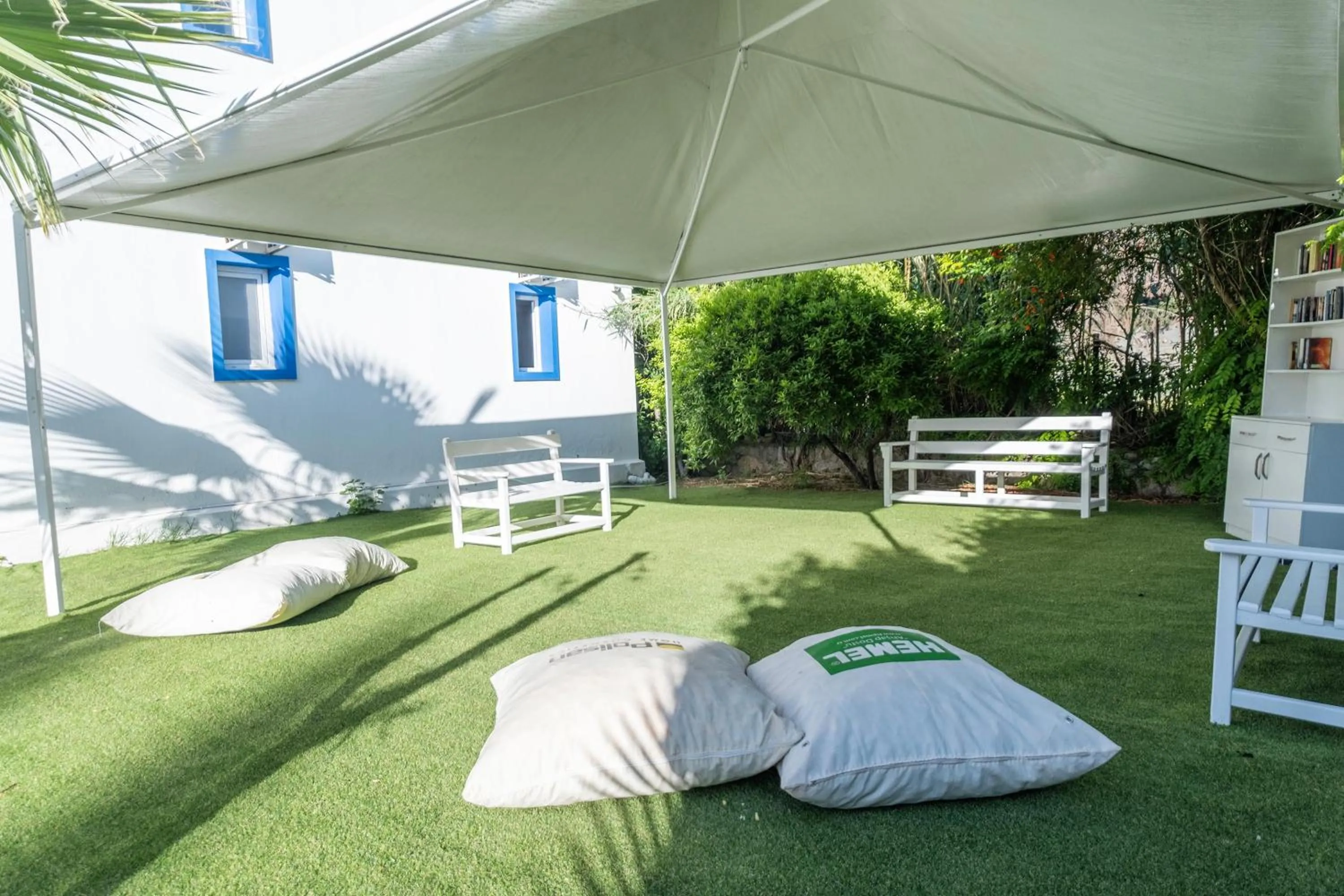 Garden view in Paloma Family Club