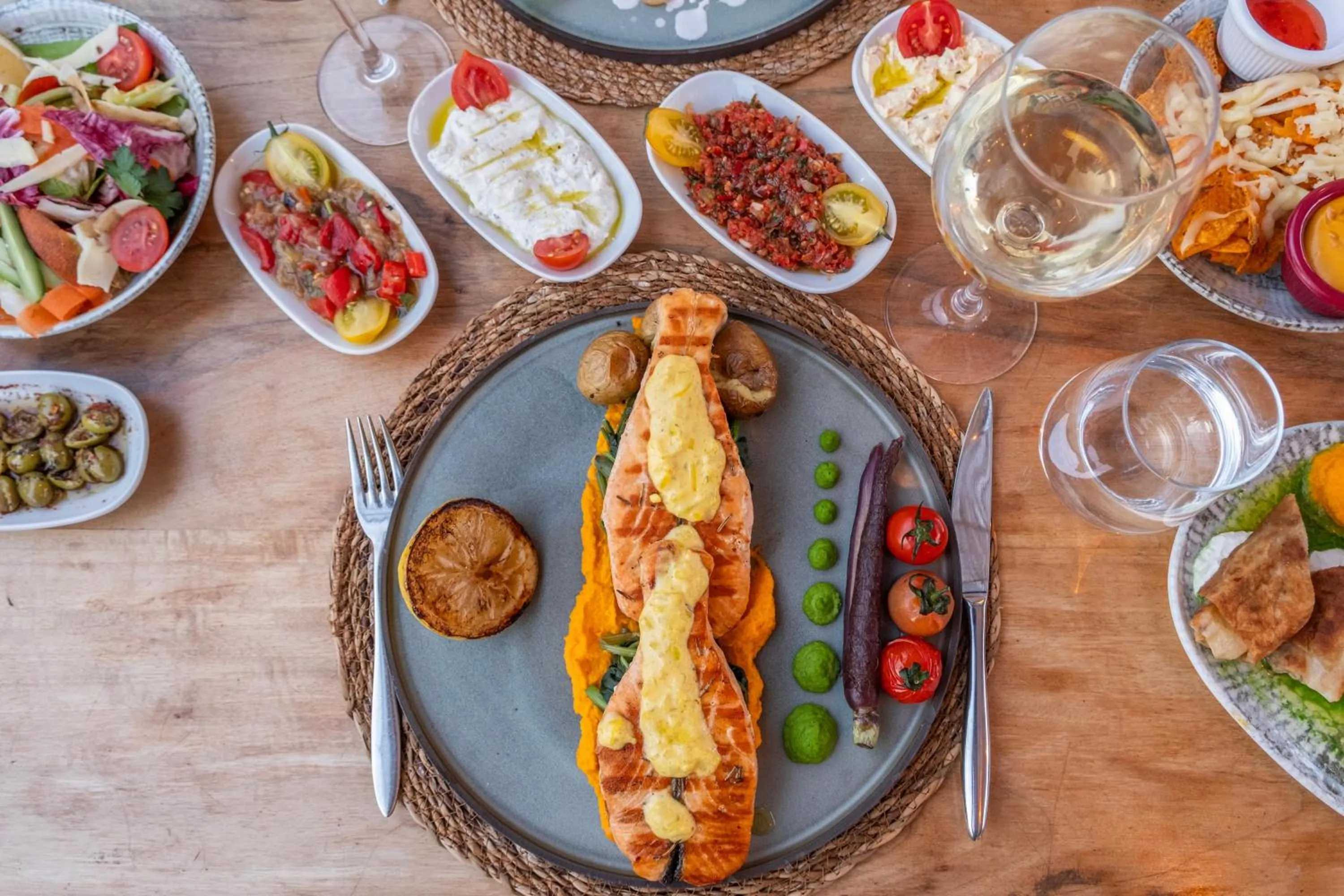 Dinner in Paloma Family Club