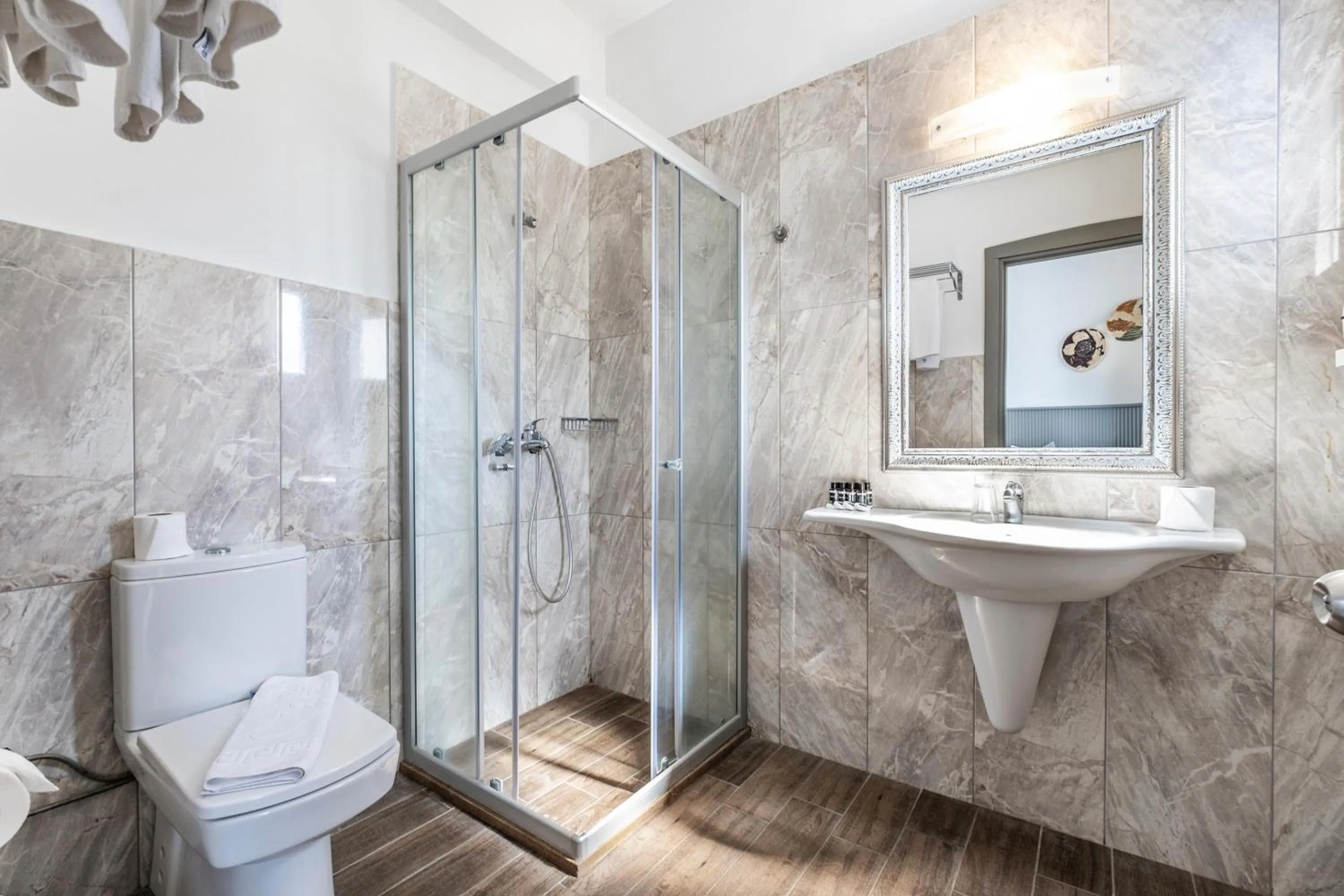 Shower in Paloma Family Club