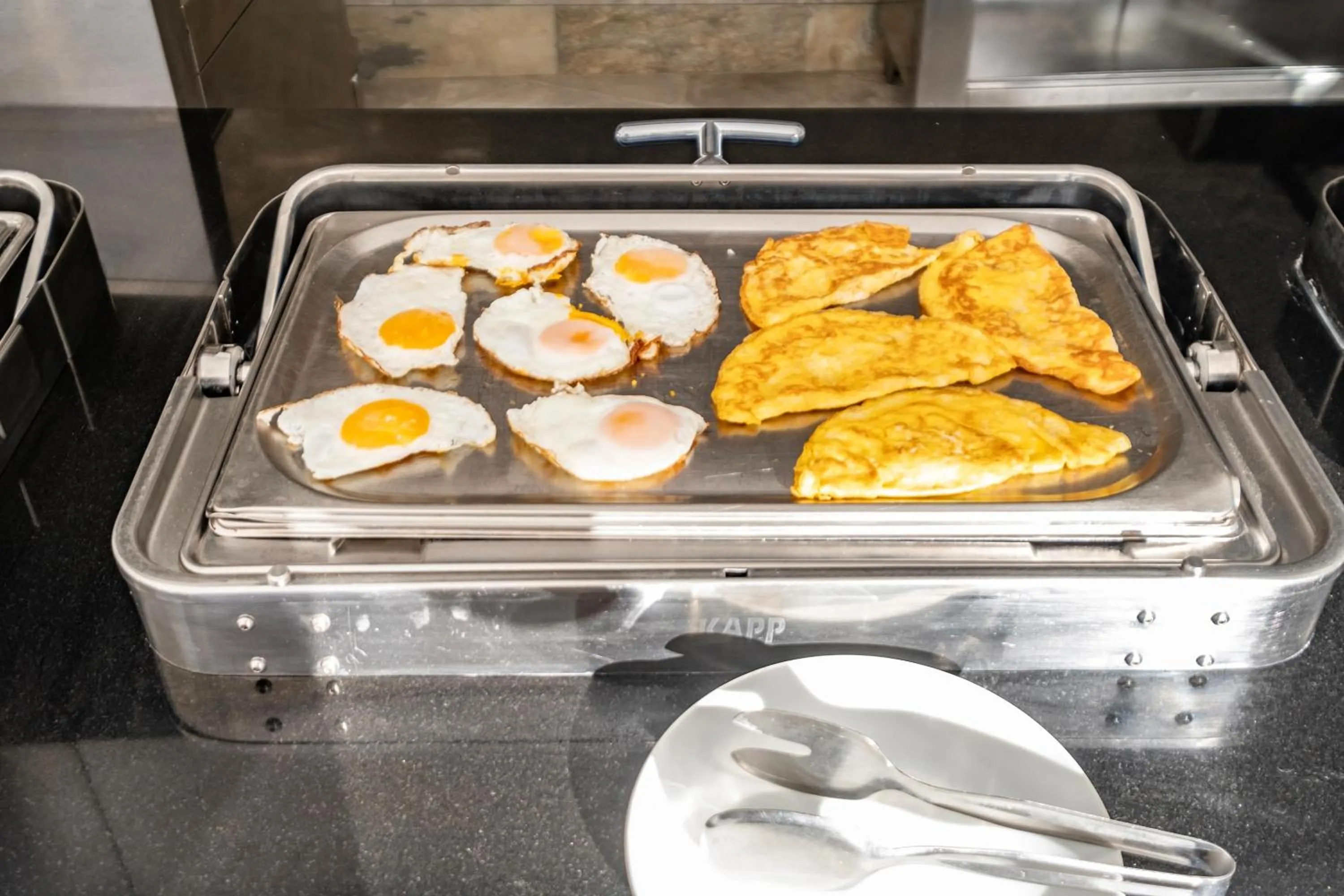 Buffet breakfast in Paloma Family Club