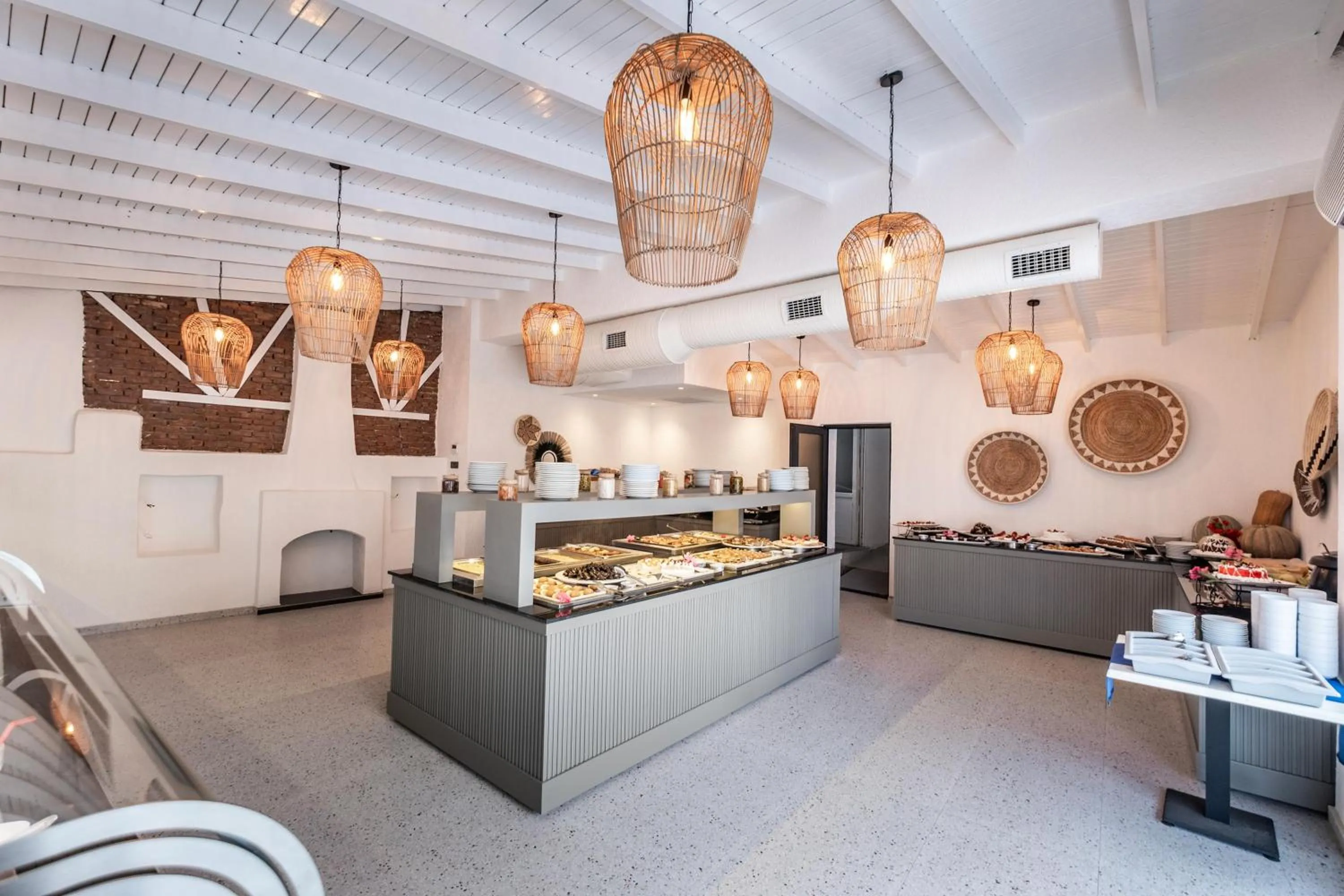 Food in Paloma Family Club