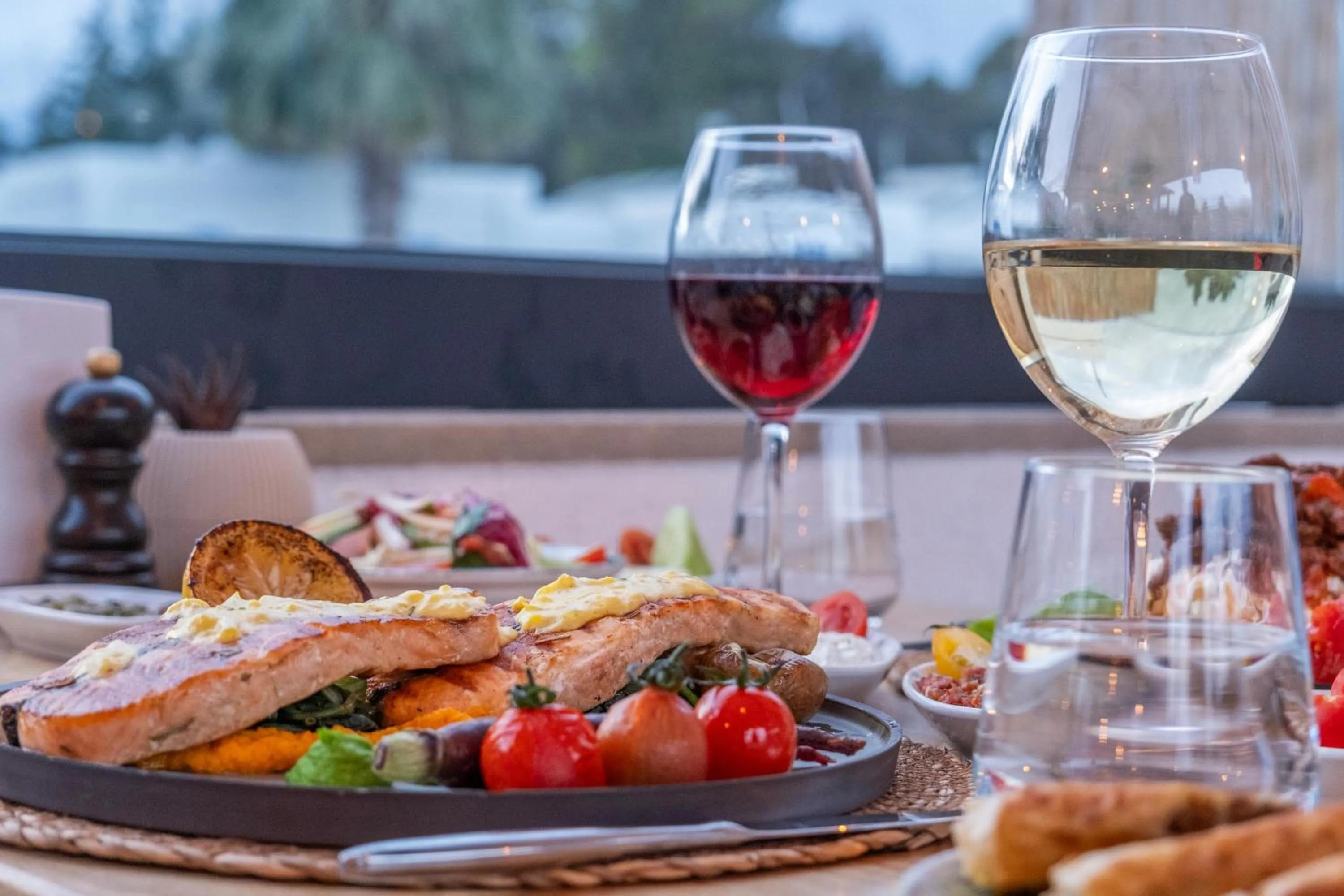 Dinner in Paloma Family Club