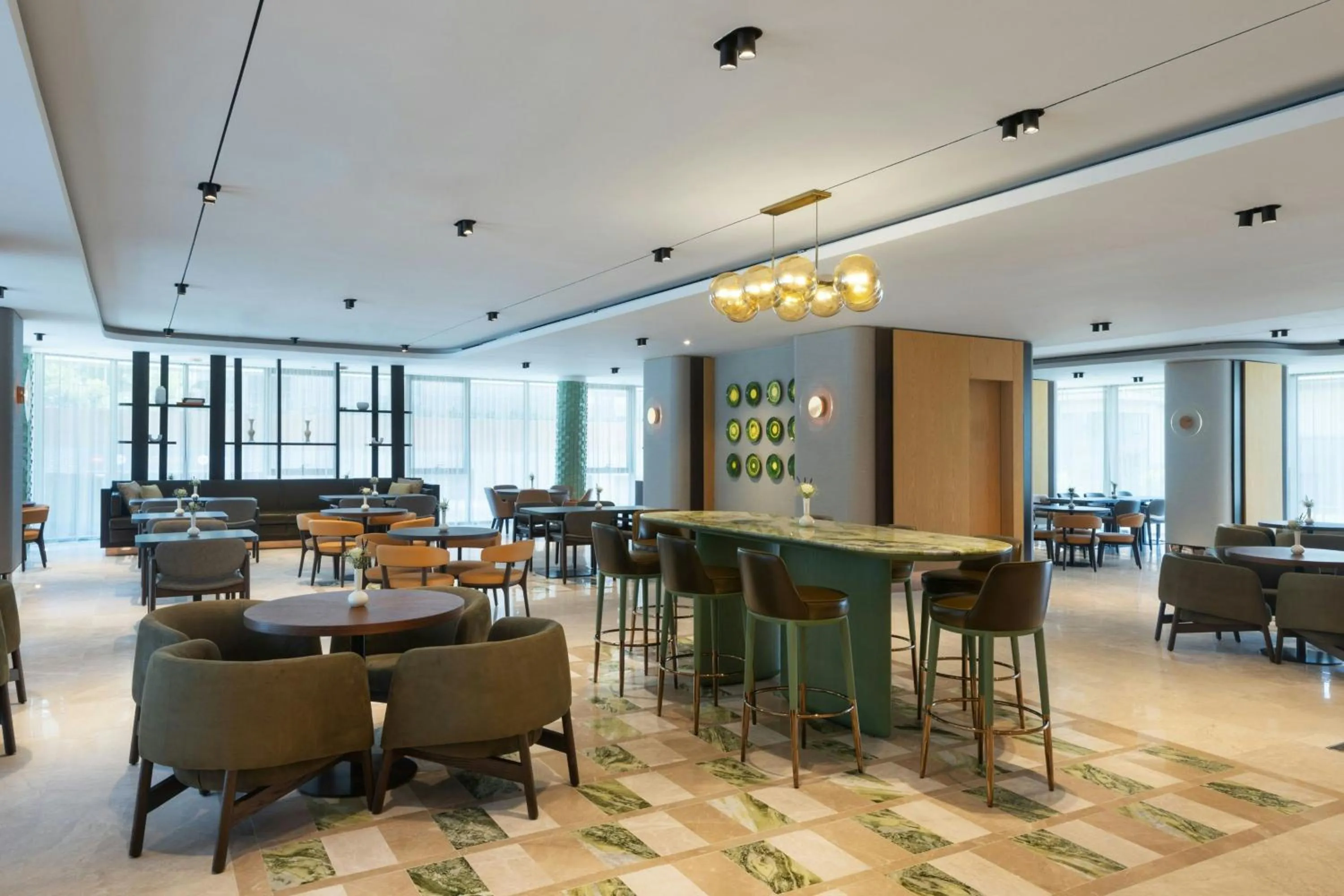 Restaurant/places to eat in Marriott Executive Apartments Istanbul Investvadi