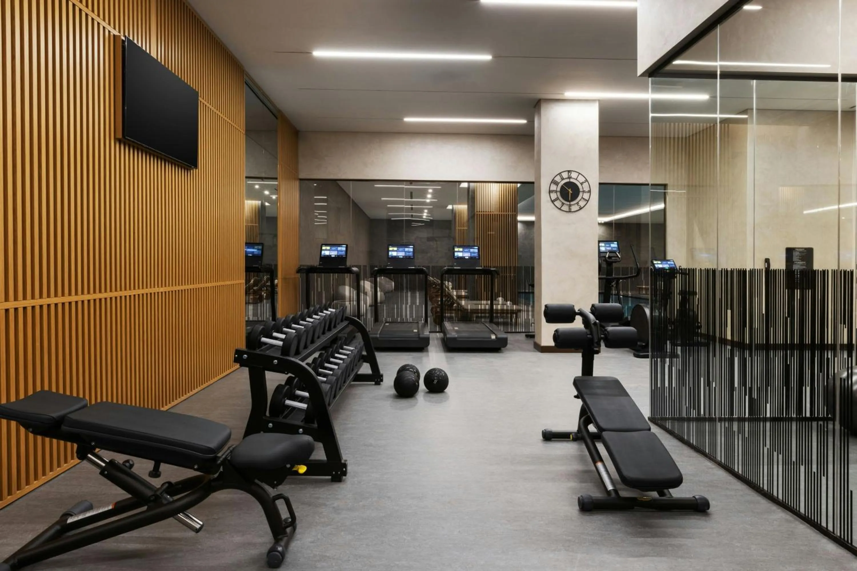 Fitness centre/facilities in Marriott Executive Apartments Istanbul Investvadi