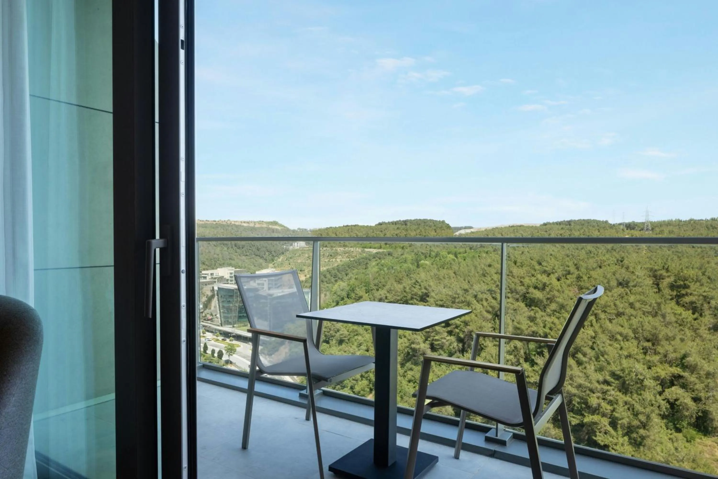 Bedroom in Marriott Executive Apartments Istanbul Investvadi