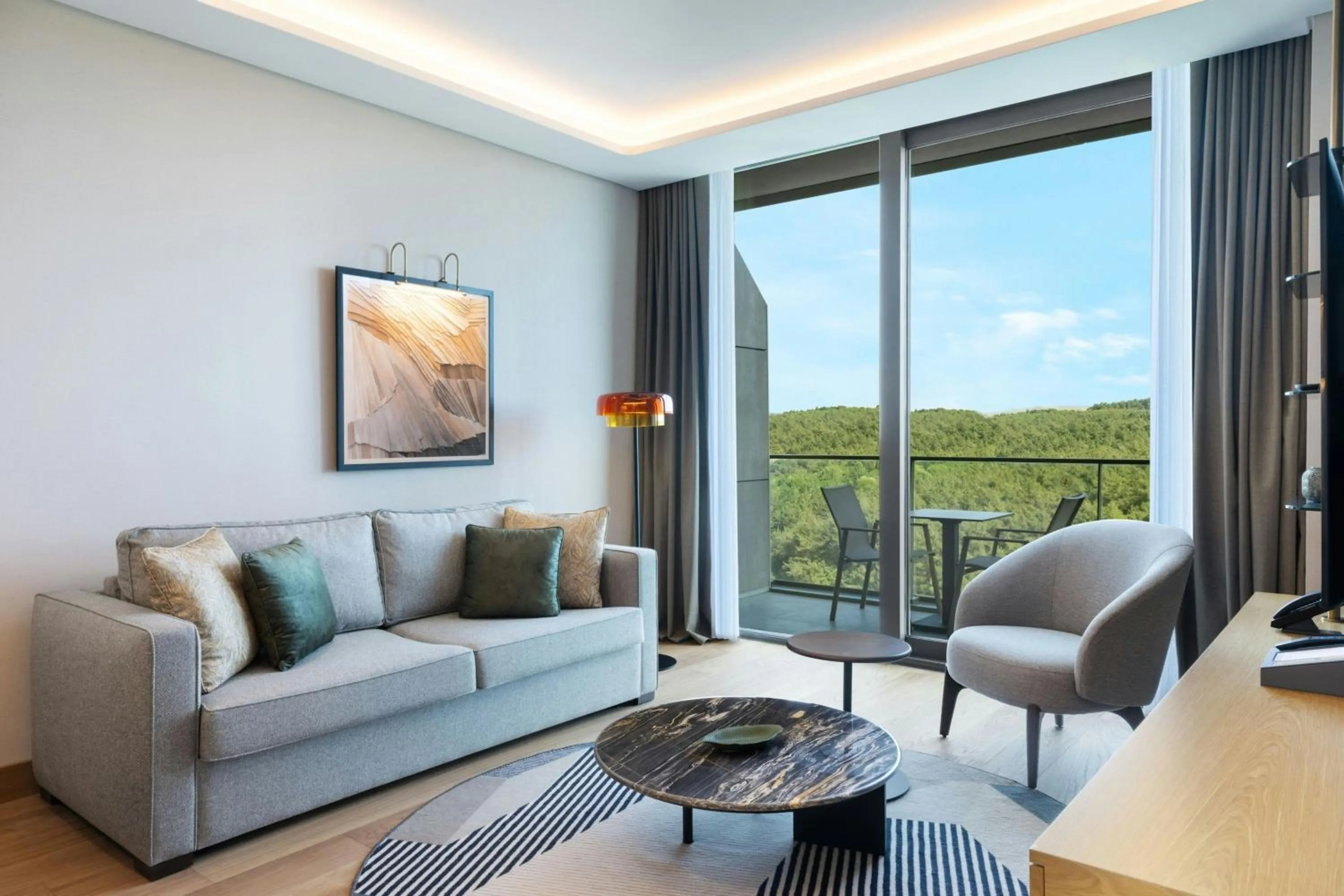 Living room in Marriott Executive Apartments Istanbul Investvadi