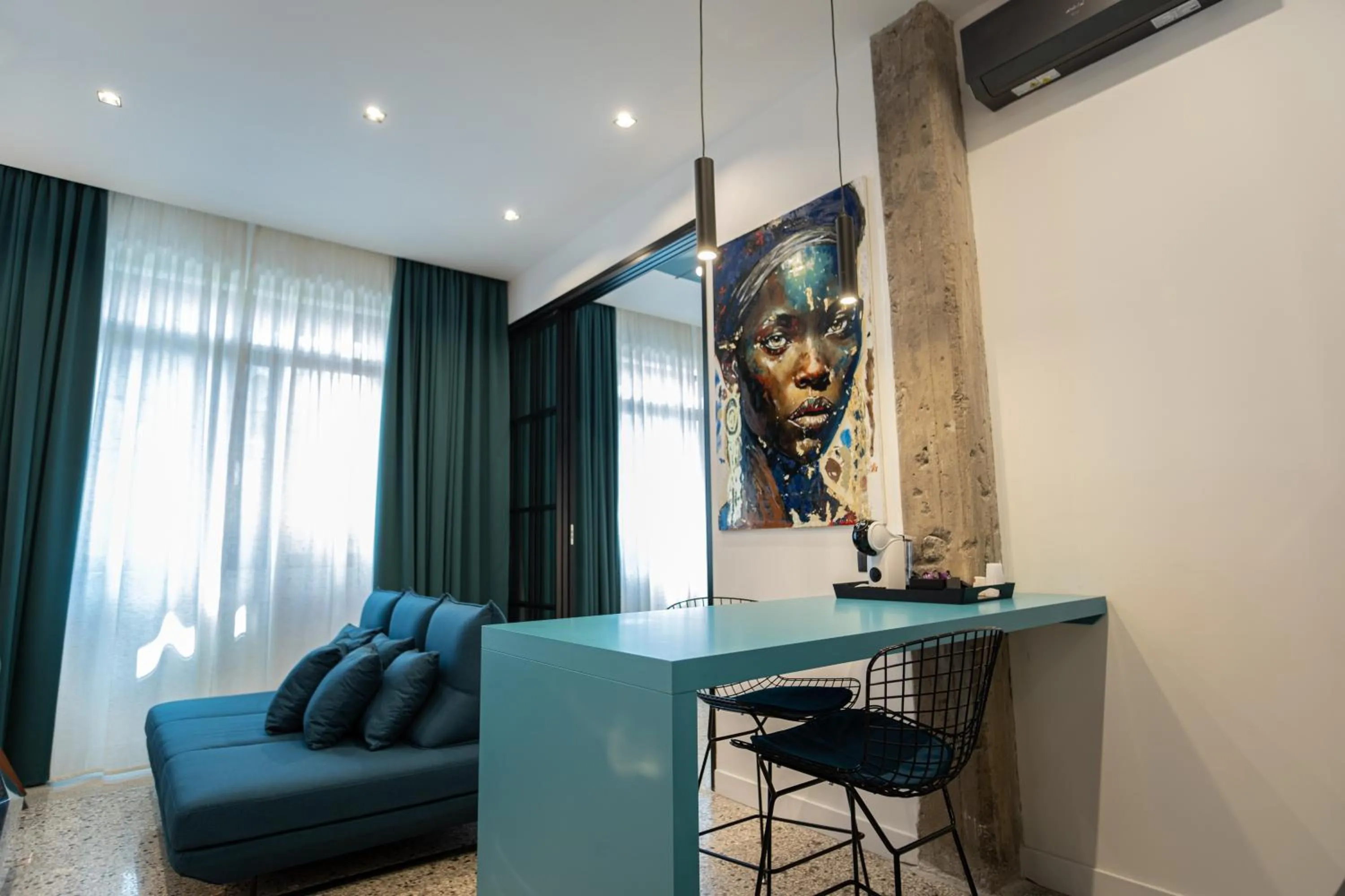 TV and multimedia in Palazzo Sebeto