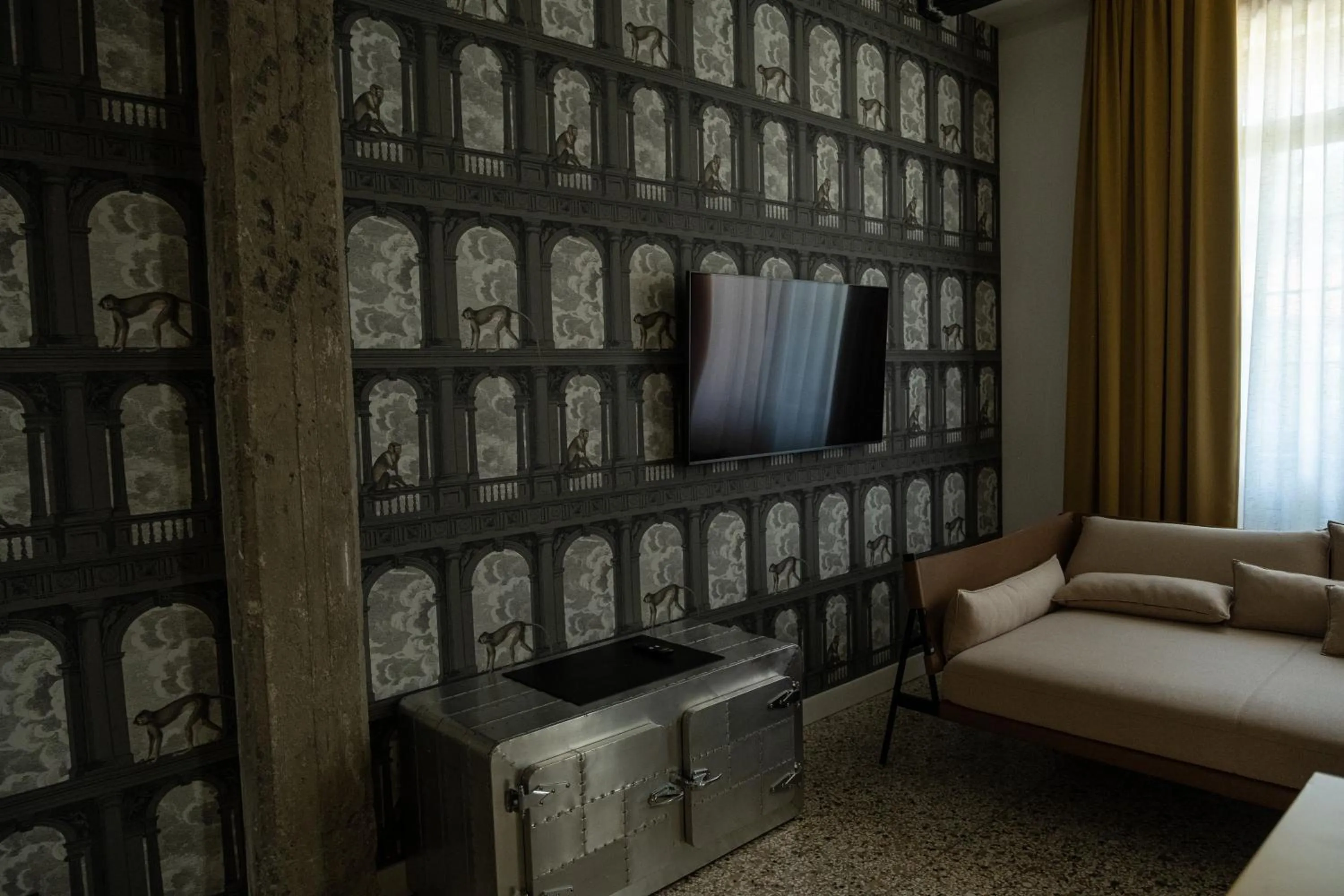 TV and multimedia in Palazzo Sebeto