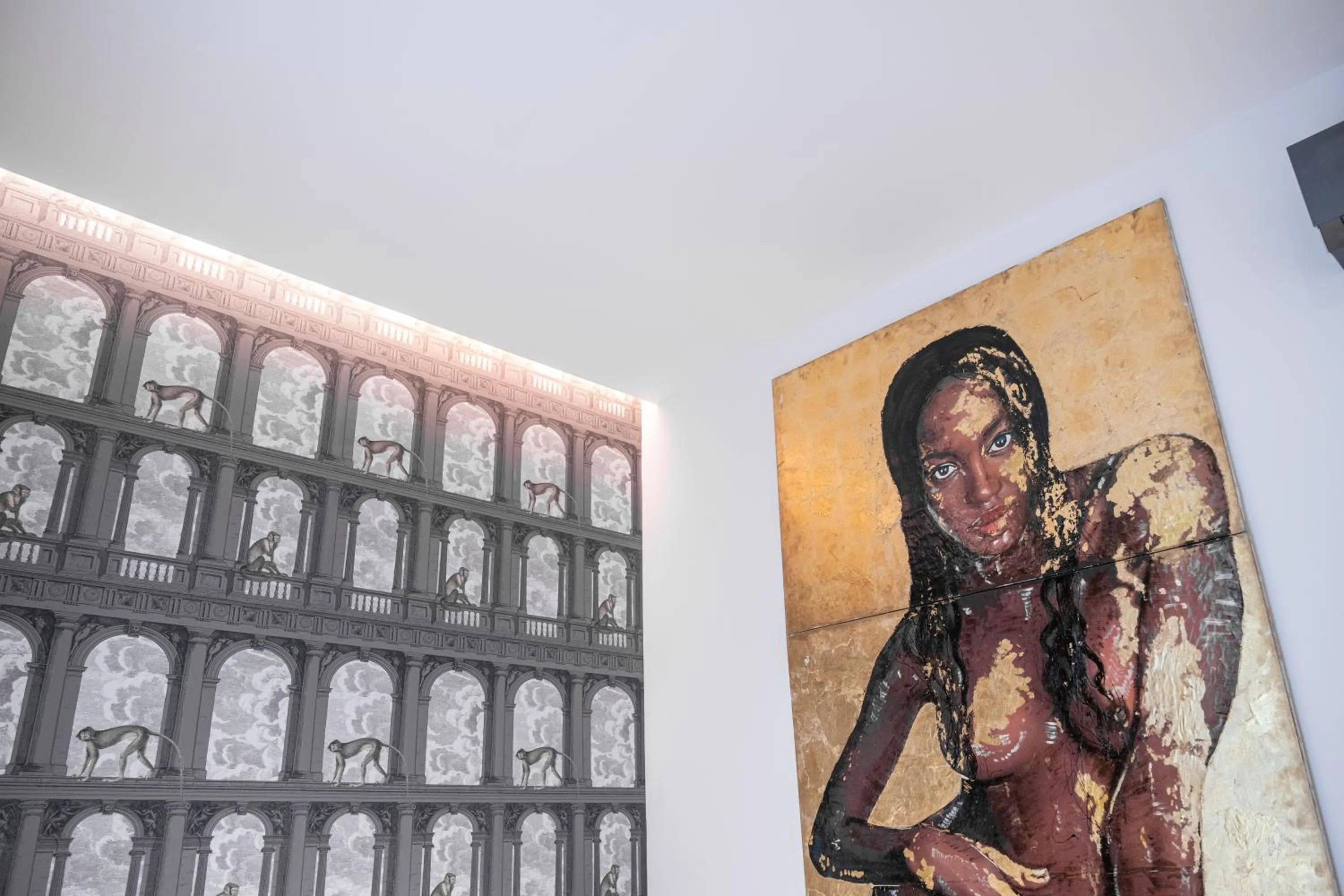 Decorative detail in Palazzo Sebeto