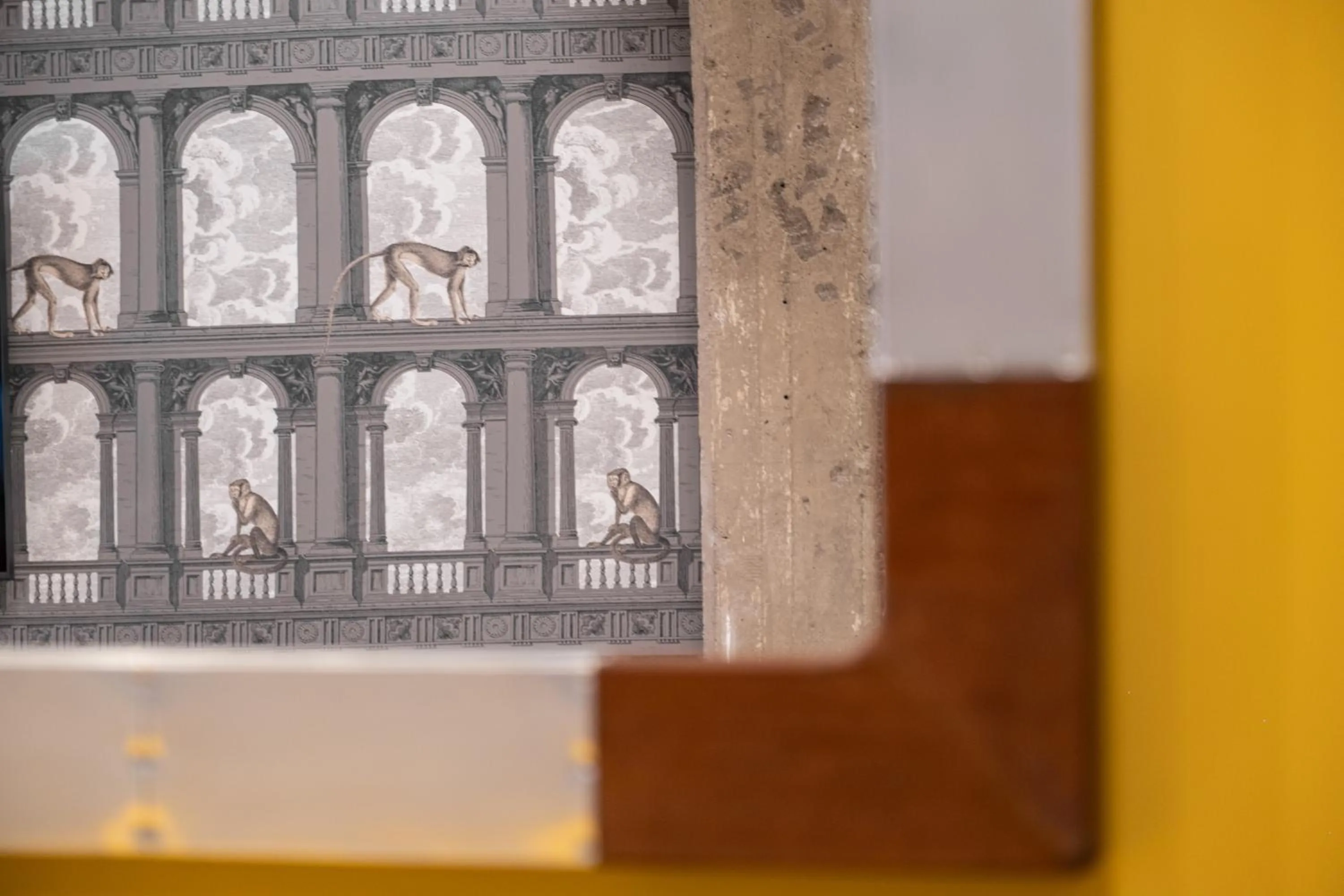 Decorative detail in Palazzo Sebeto