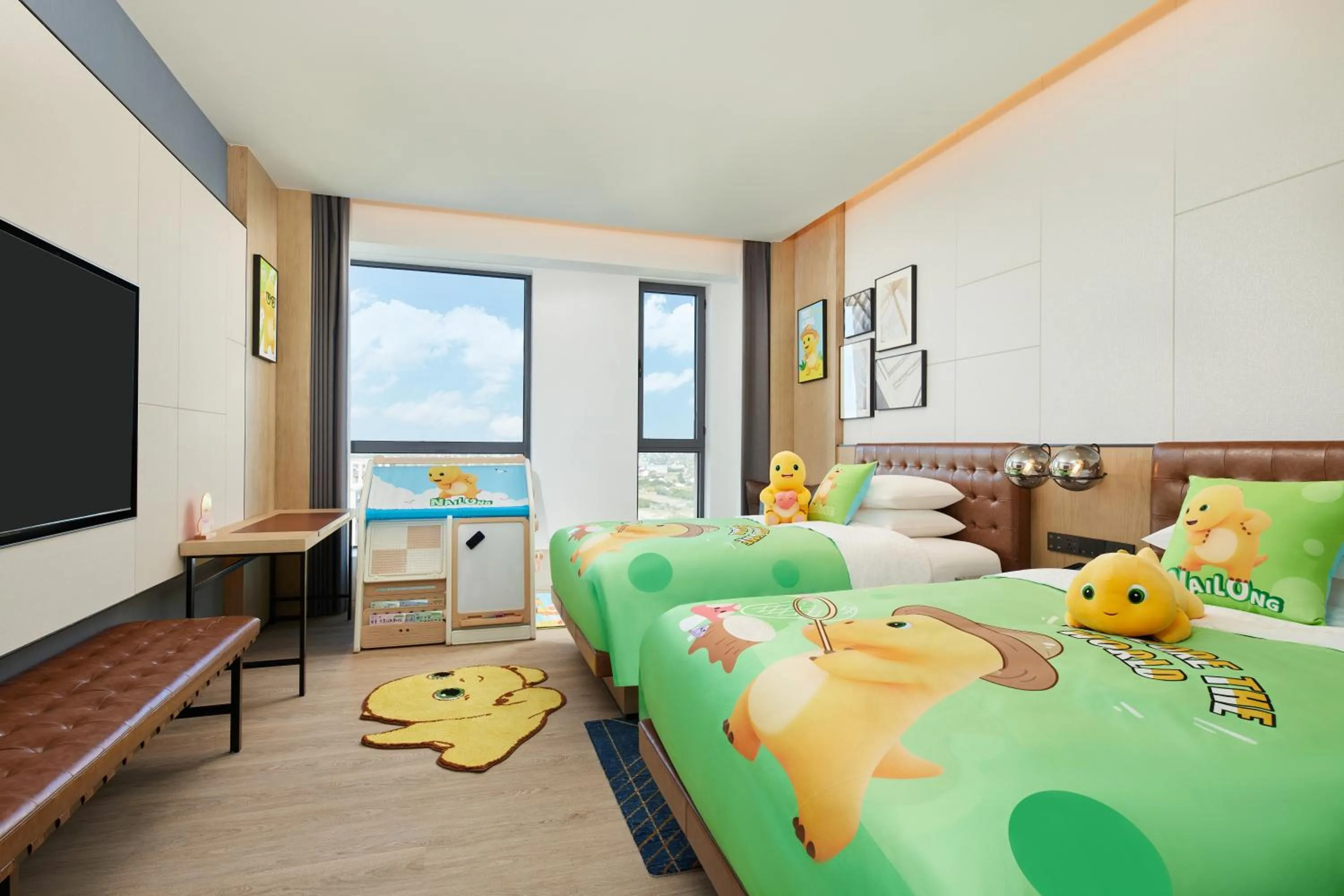 Bedroom, Bed in Four Points by Sheraton Shanghai International Tourism and Resorts Zone