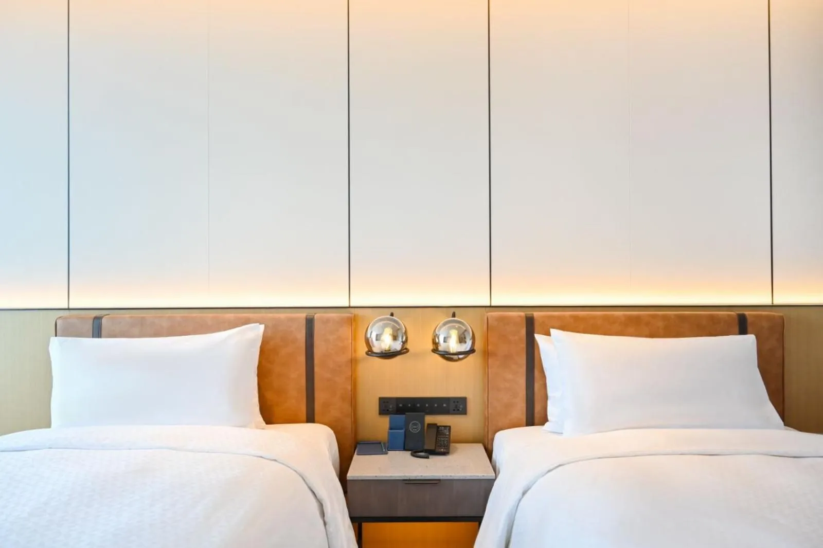 room service, Bed in Four Points by Sheraton Qingdao, Chengyang East