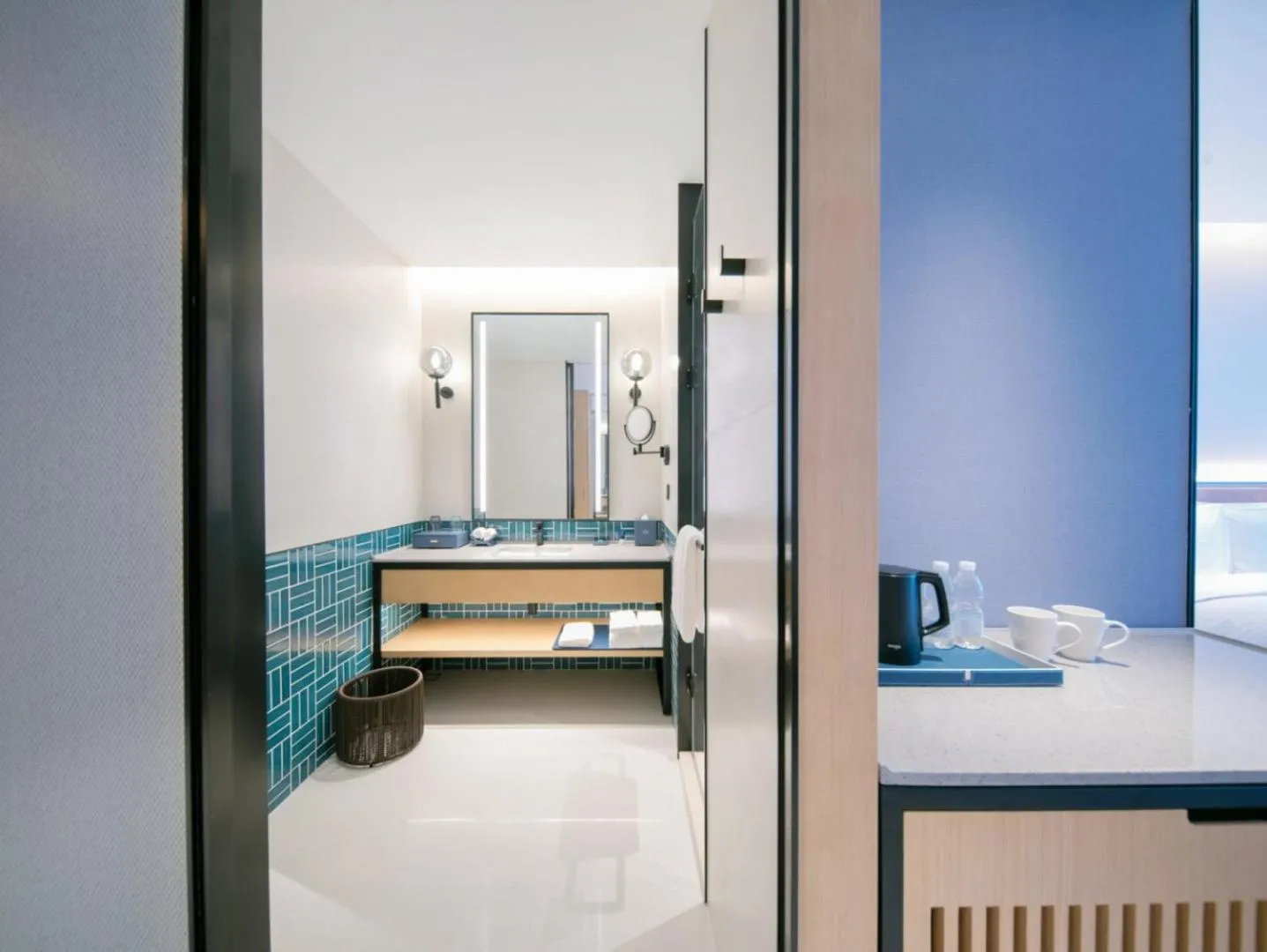 room service, Bed in Four Points by Sheraton Qingdao, Chengyang East