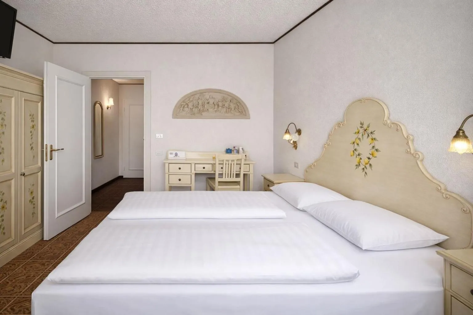 Standard Double Room with Lake View in Hotel Villa Margherita