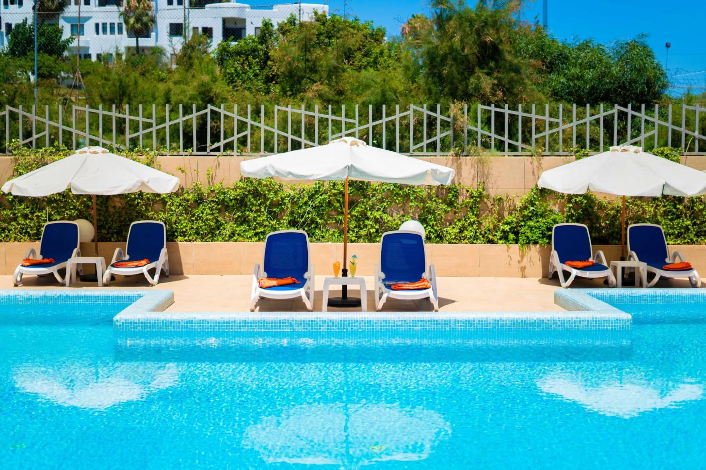 Swimming pool in Hôtel Tamuda Beach