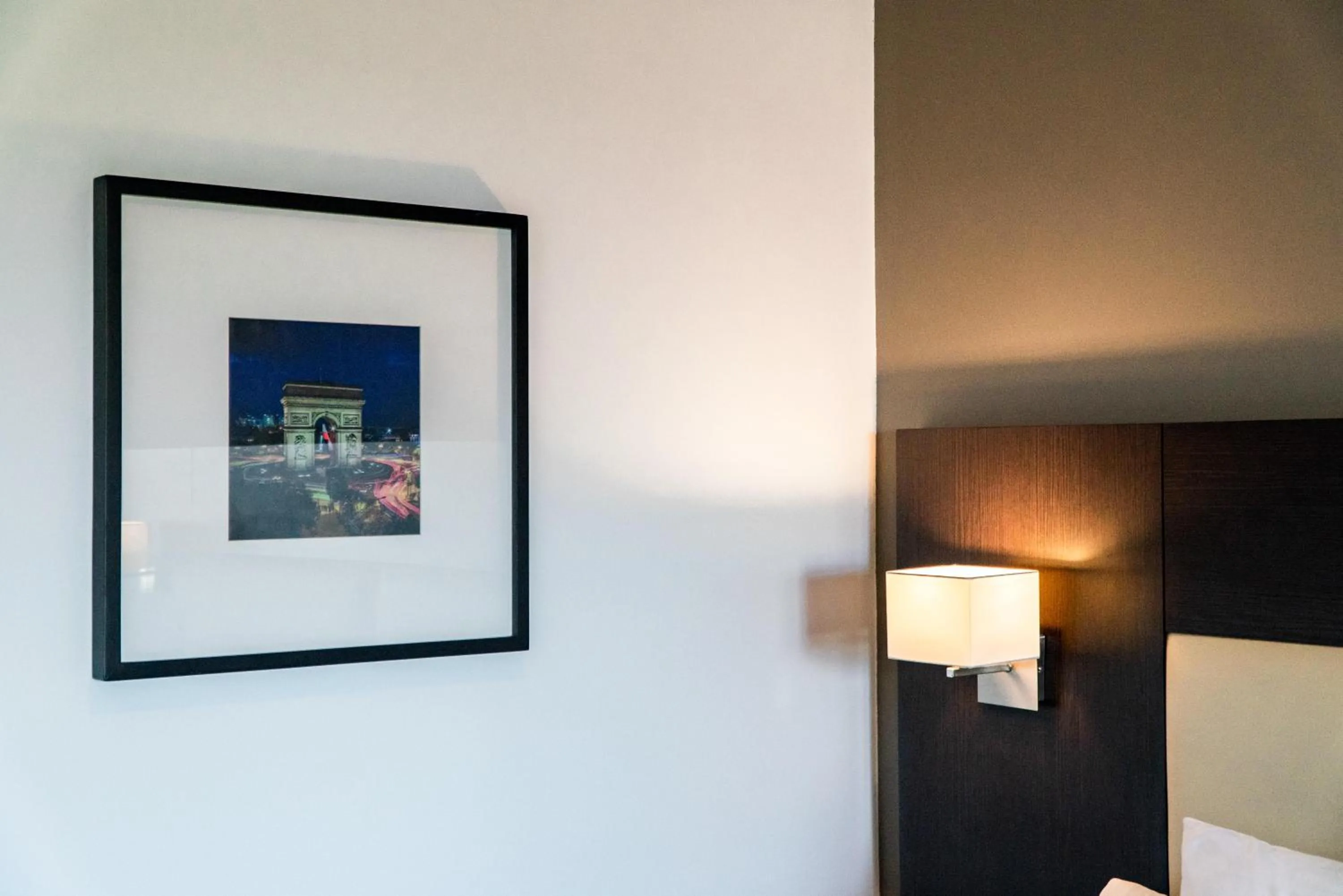 Bedroom, Bed in Hôtel Tamuda Beach