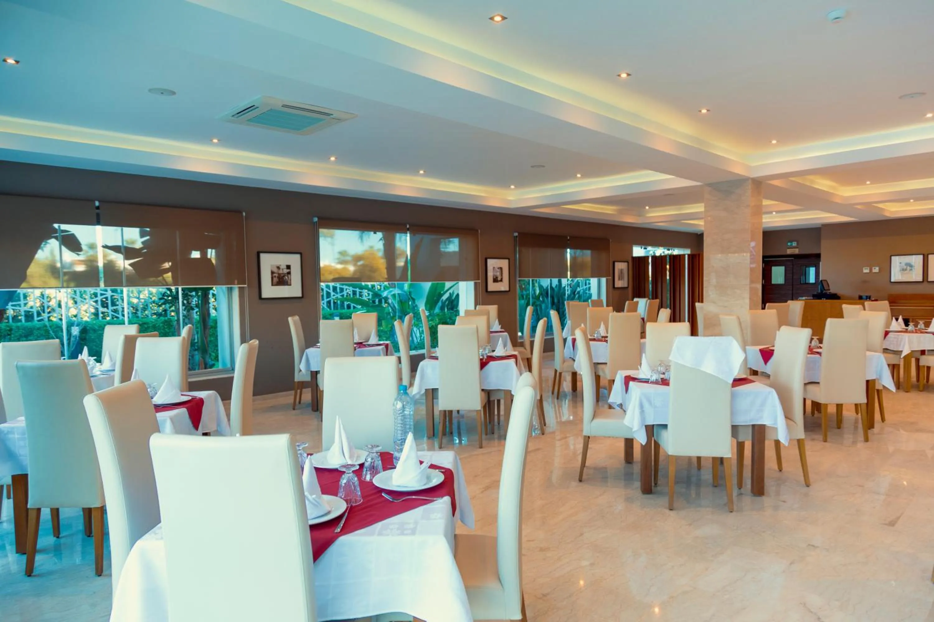 Restaurant/places to eat in Hôtel Tamuda Beach