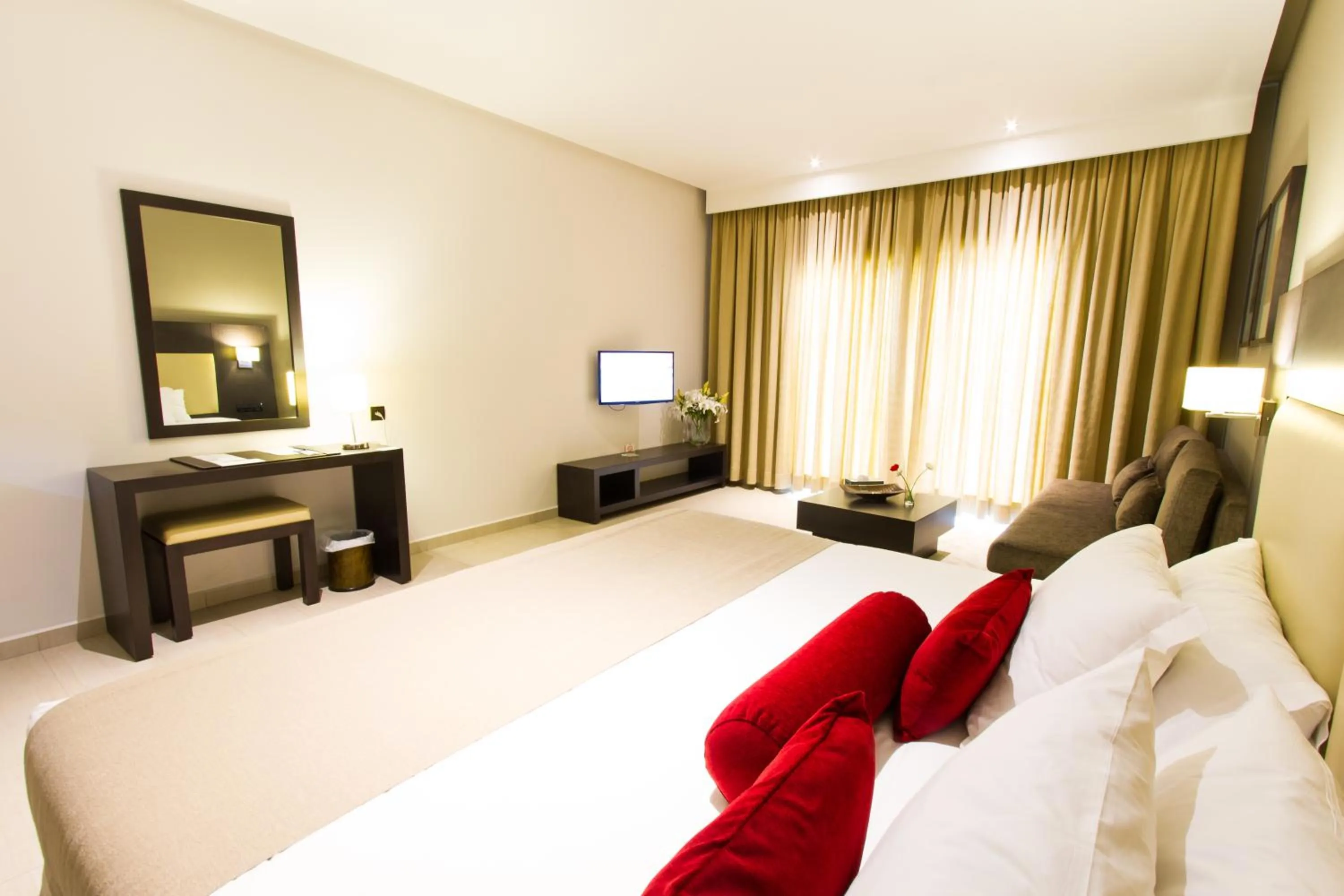 Photo of the whole room, Bed in Hôtel Tamuda Beach