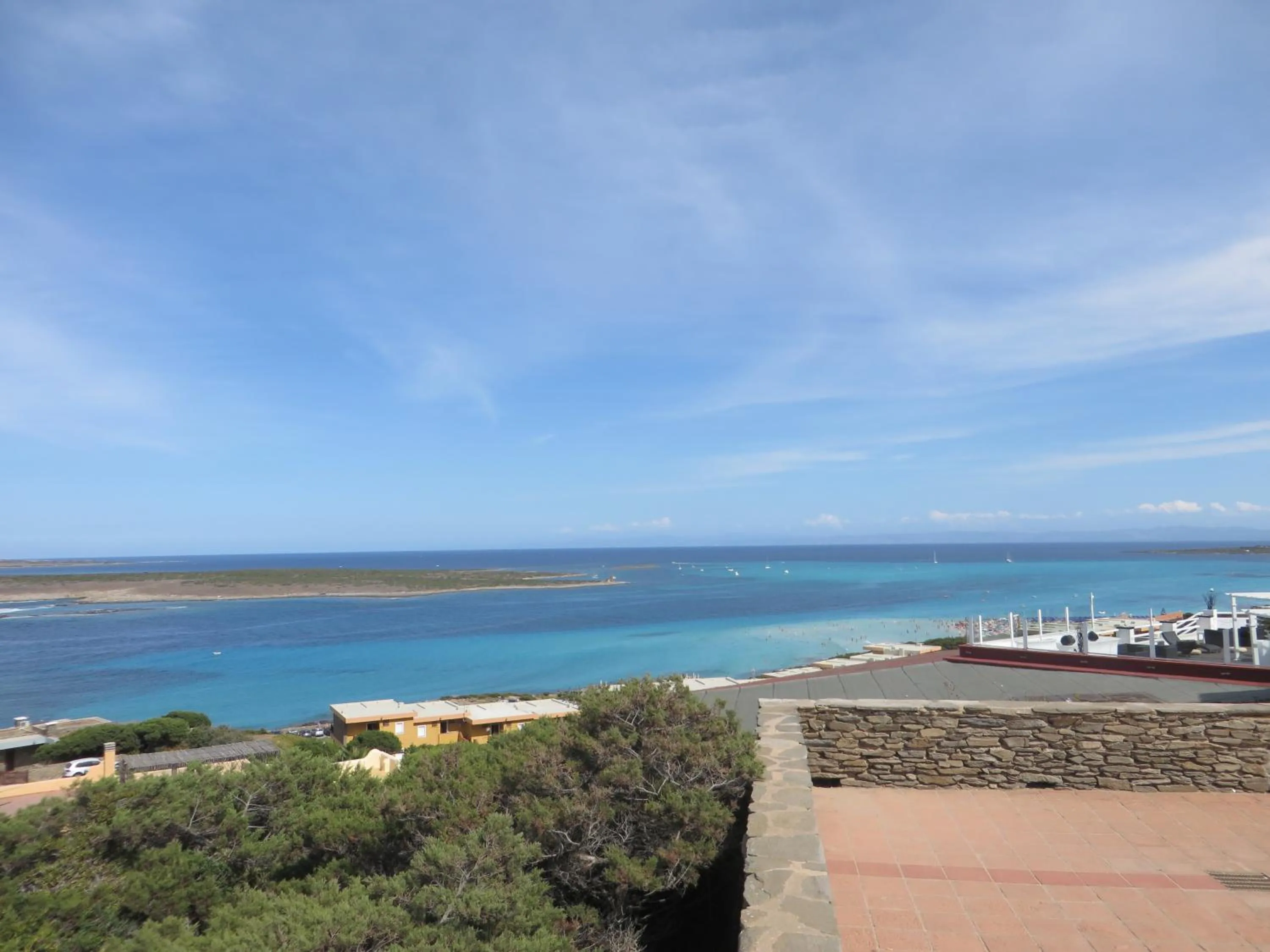 Nearby landmark in Caricia