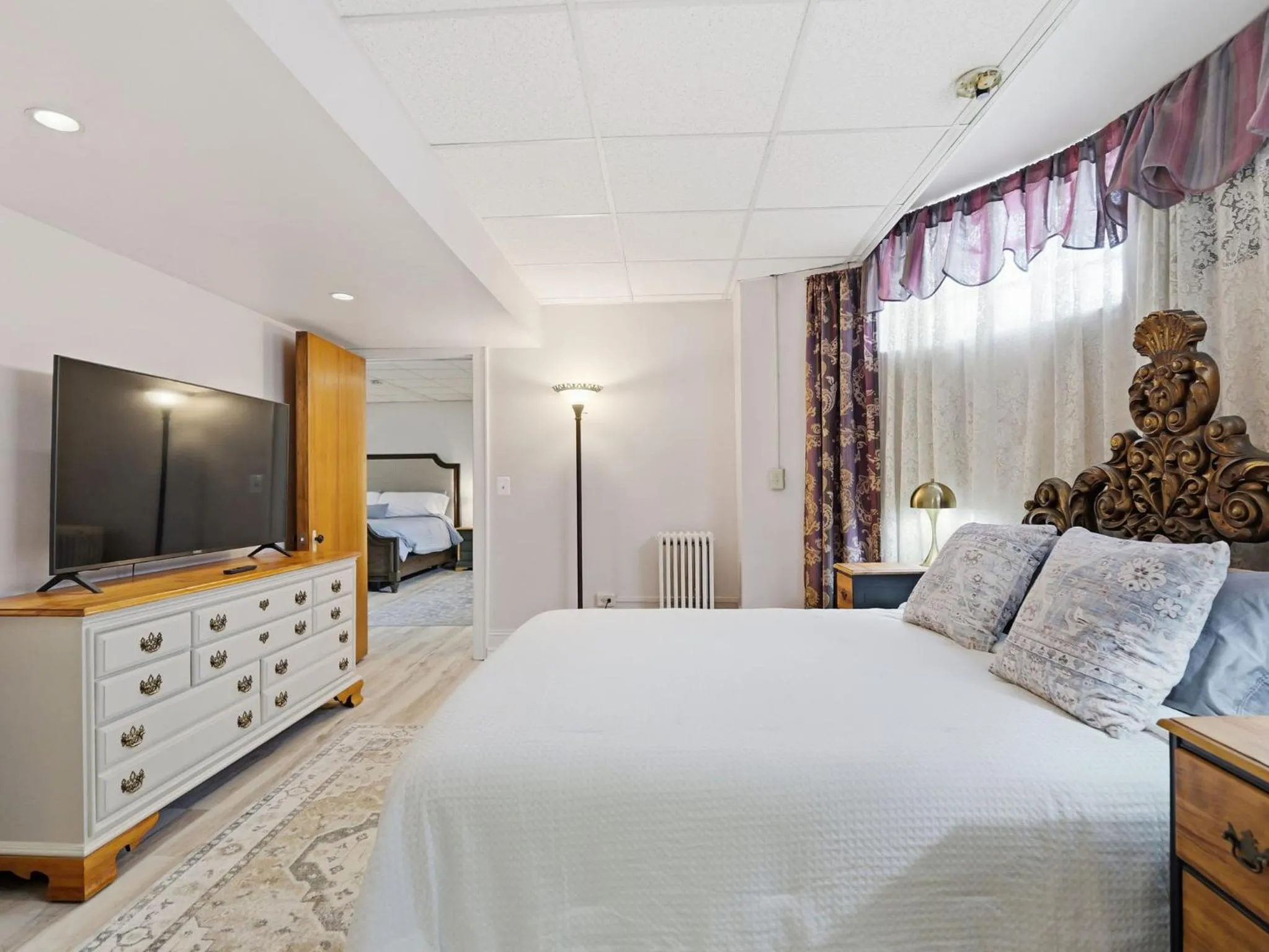 Deluxe Suite in Old Library Inn - Historic Olean NY