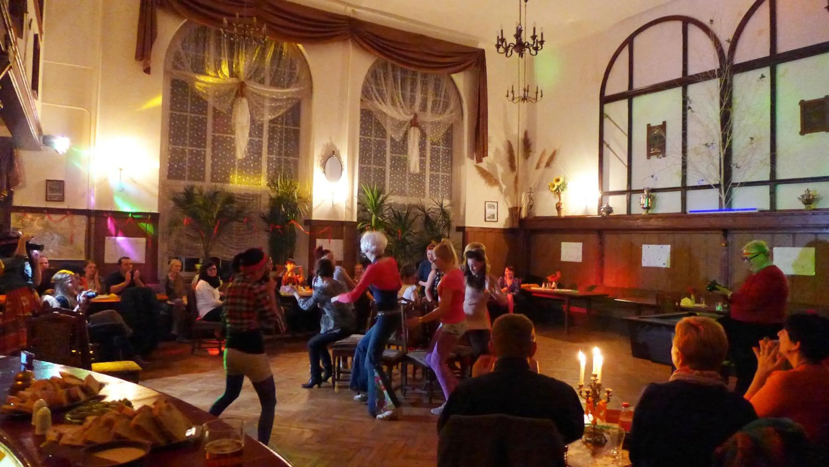 Restaurant/places to eat in Wrzos & Belvedere