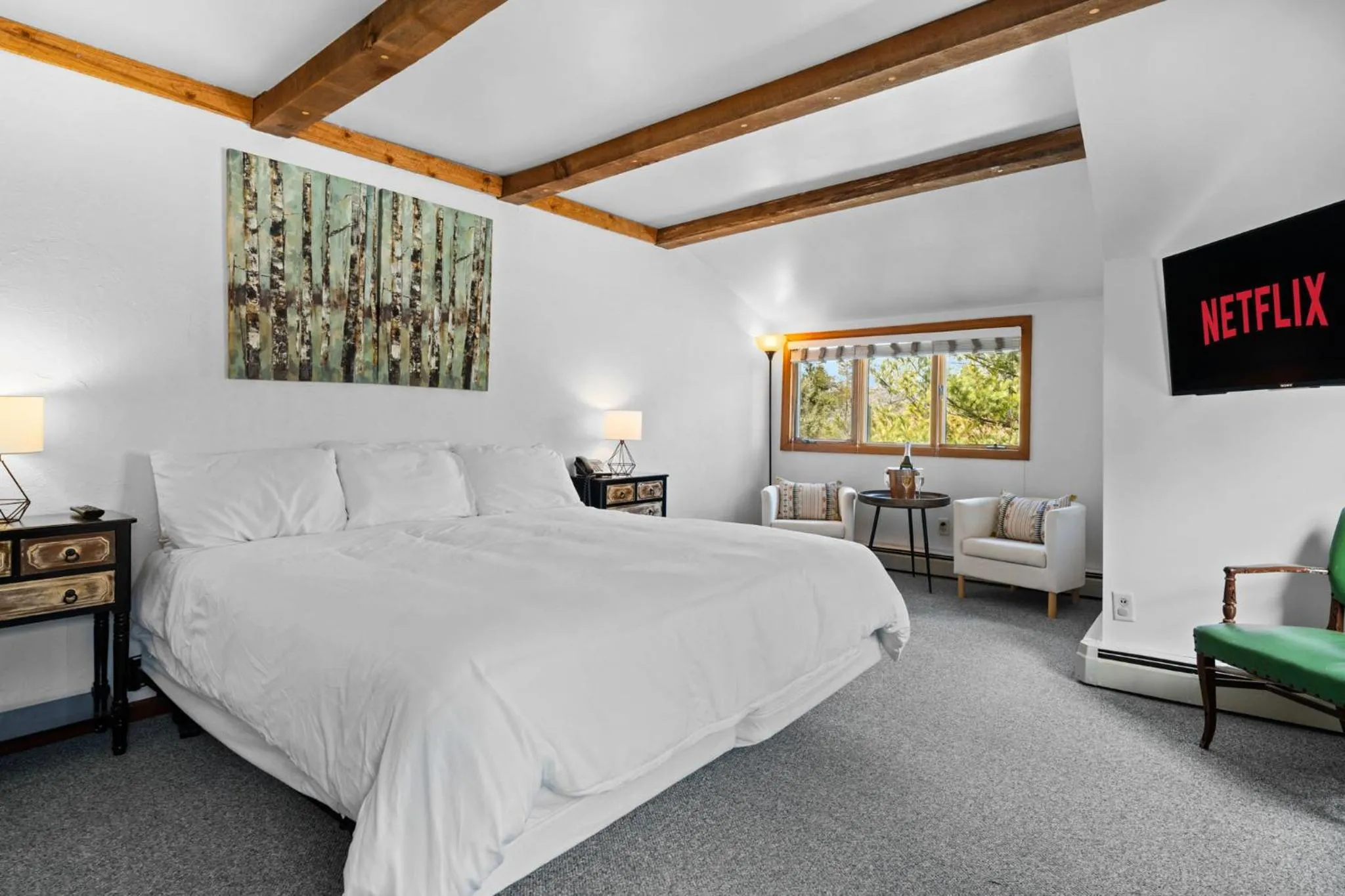 Suite in Jessie's Harvest House