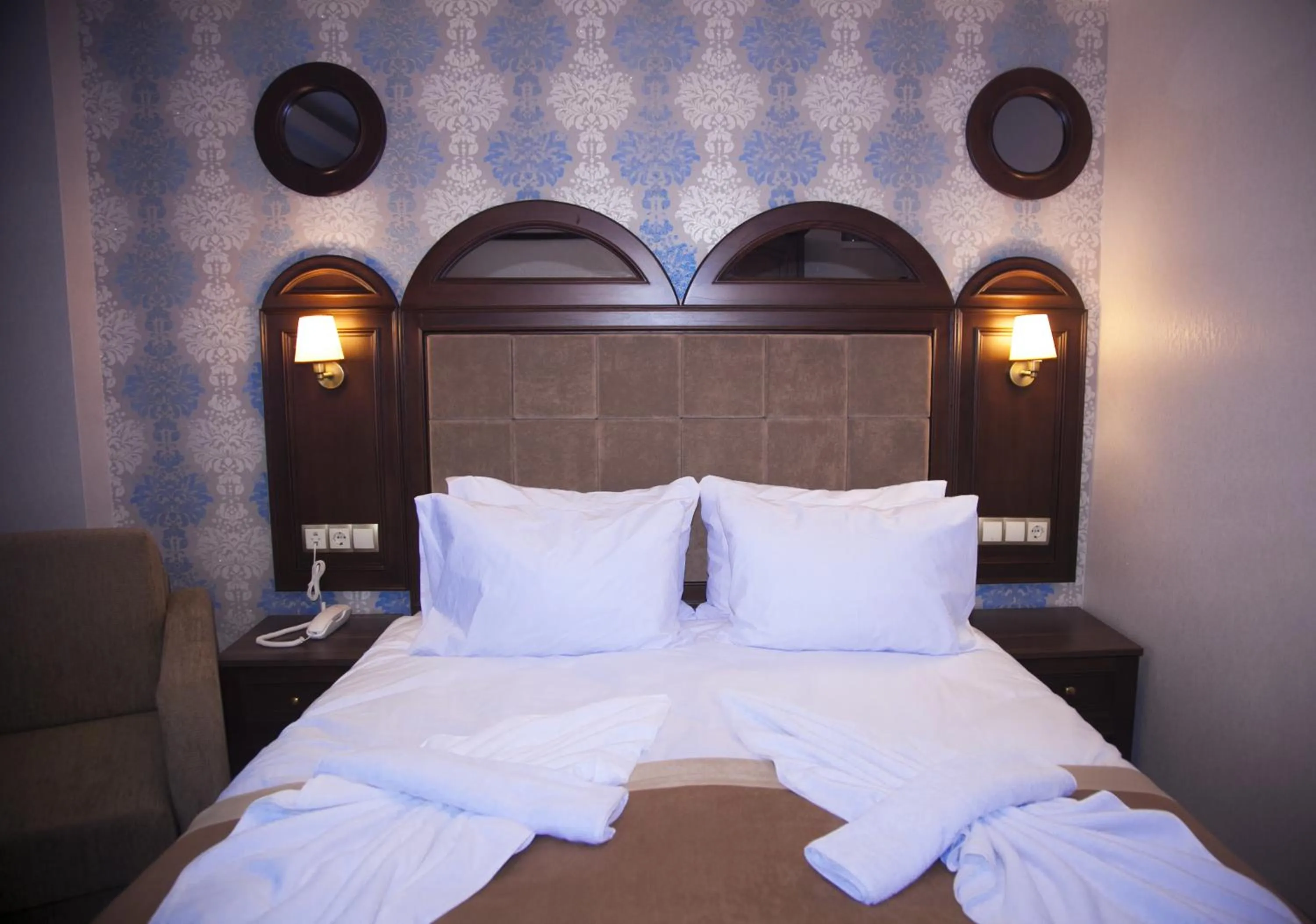 Photo of the whole room, Bed in Golden Pen Hotel