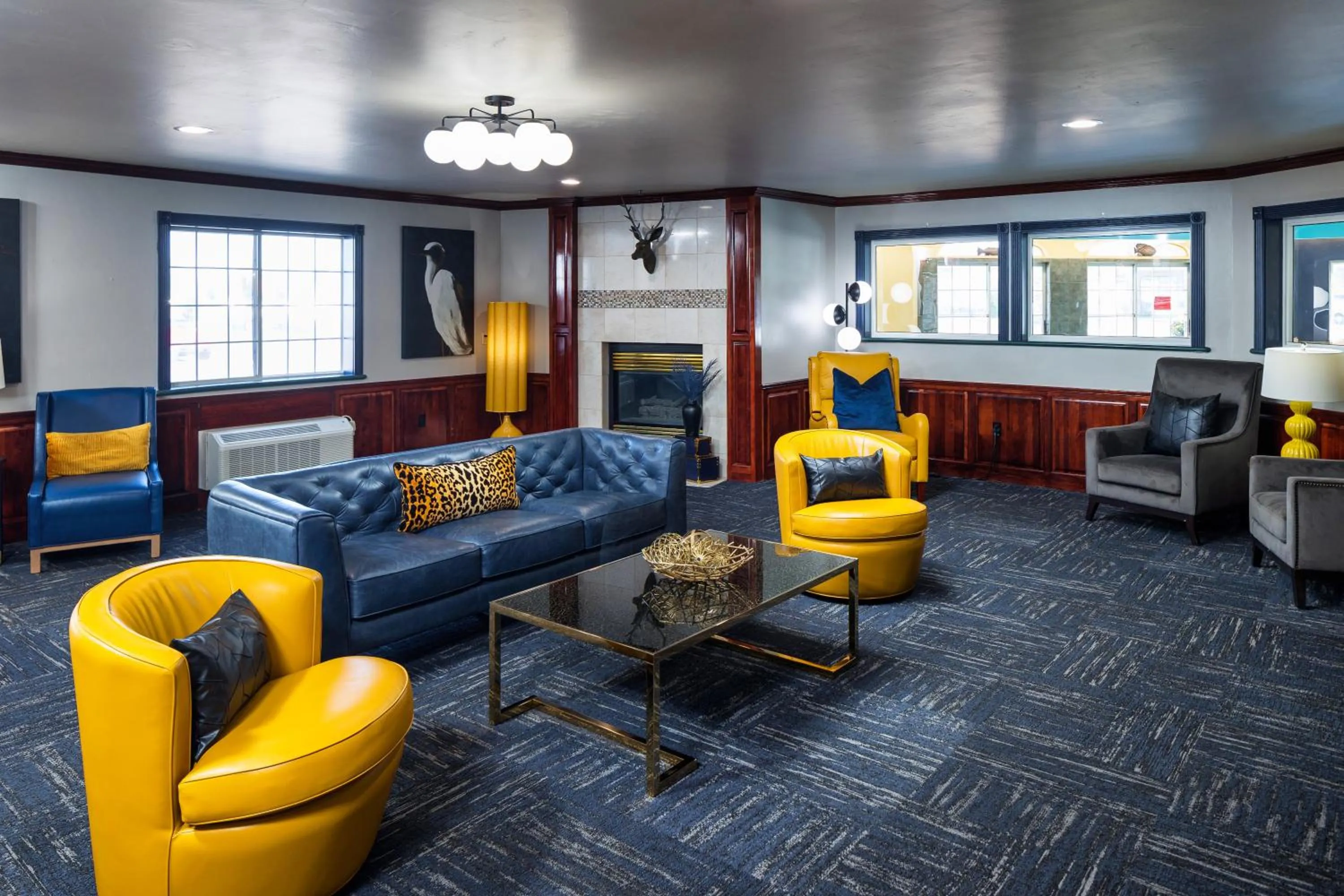 Lobby or reception in Hotel J Green Bay