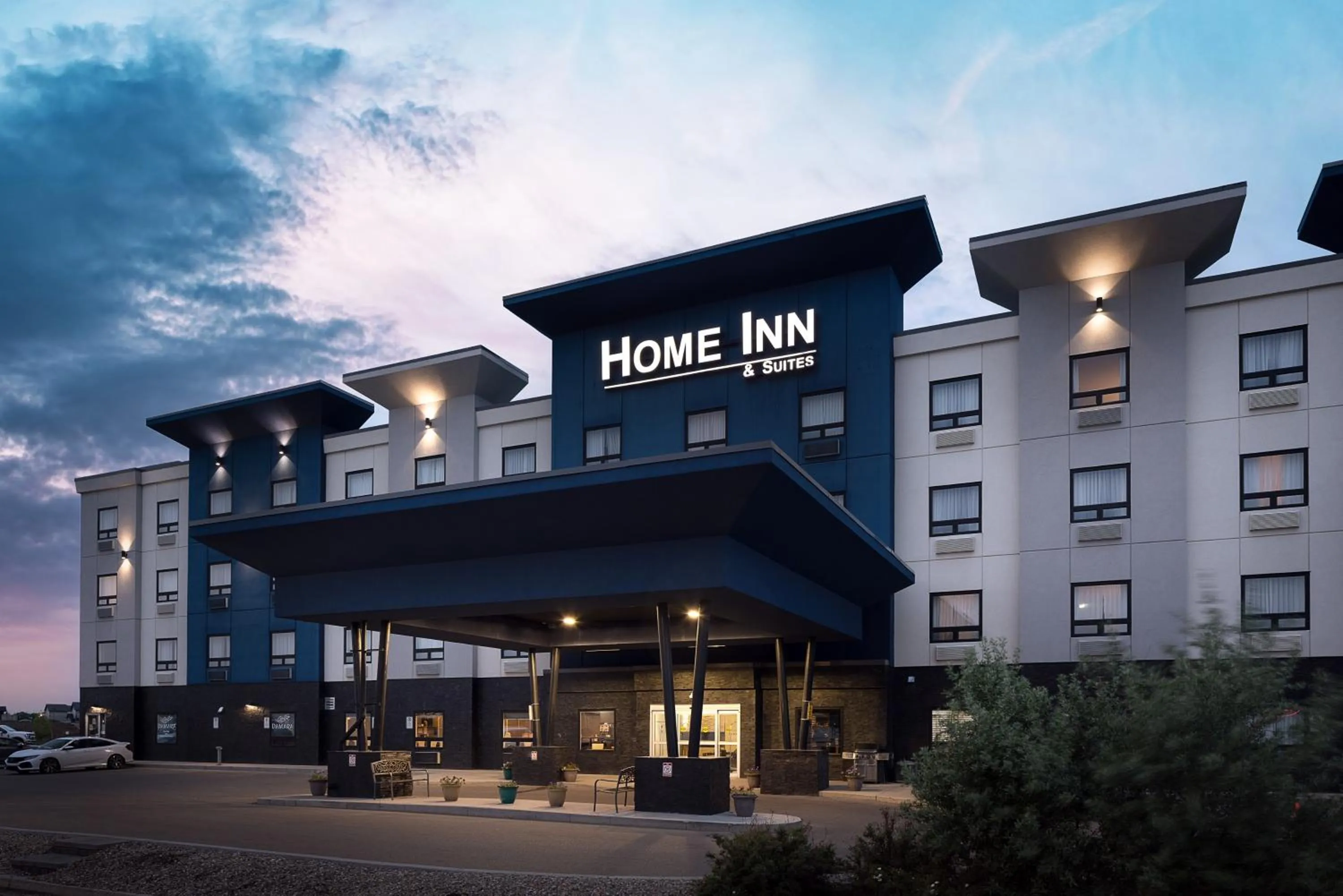 Property building in Home Inn & Suites Saskatoon South