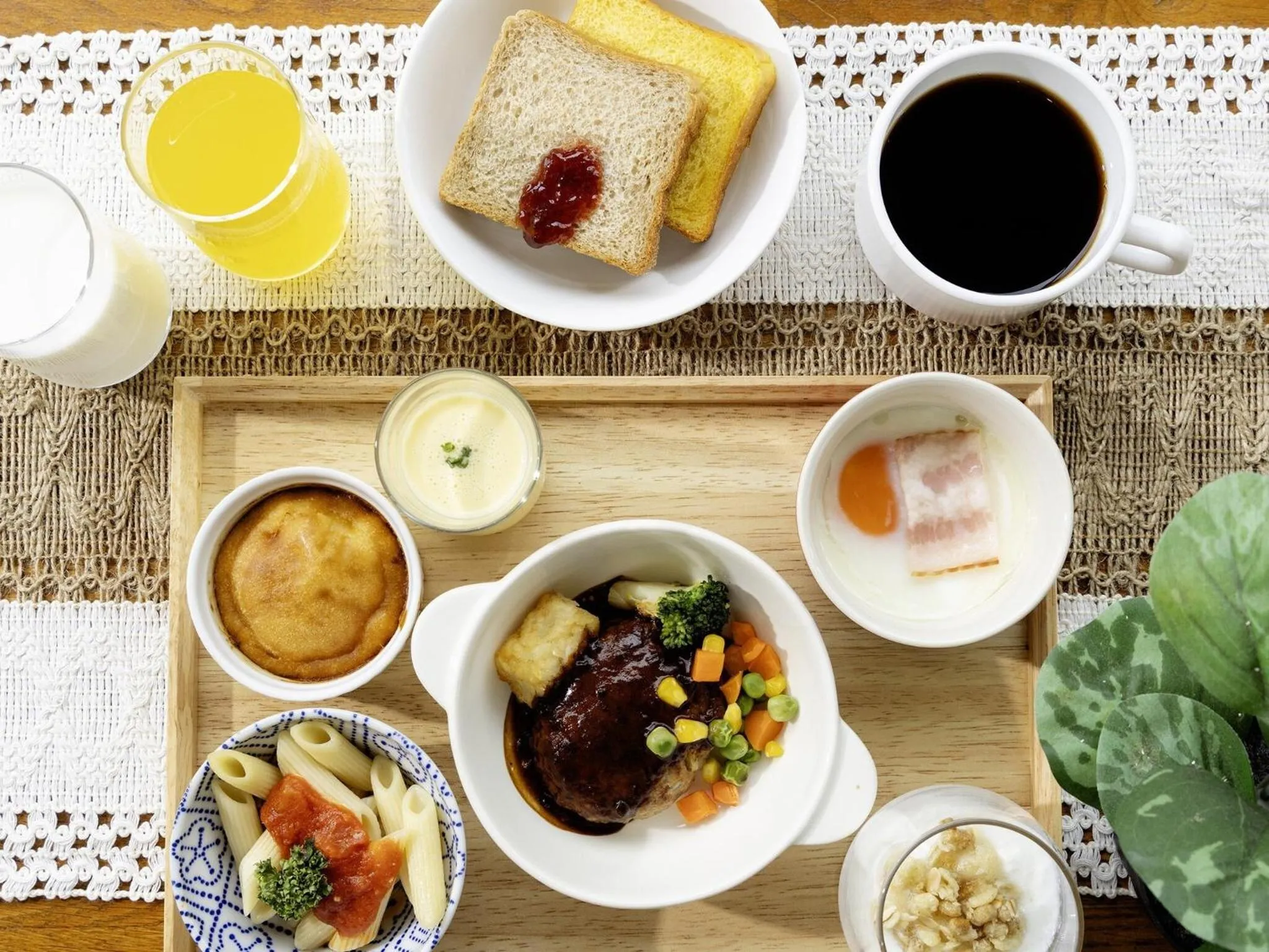 Restaurant/places to eat in KOKO HOTEL Yokohama Tsurumi