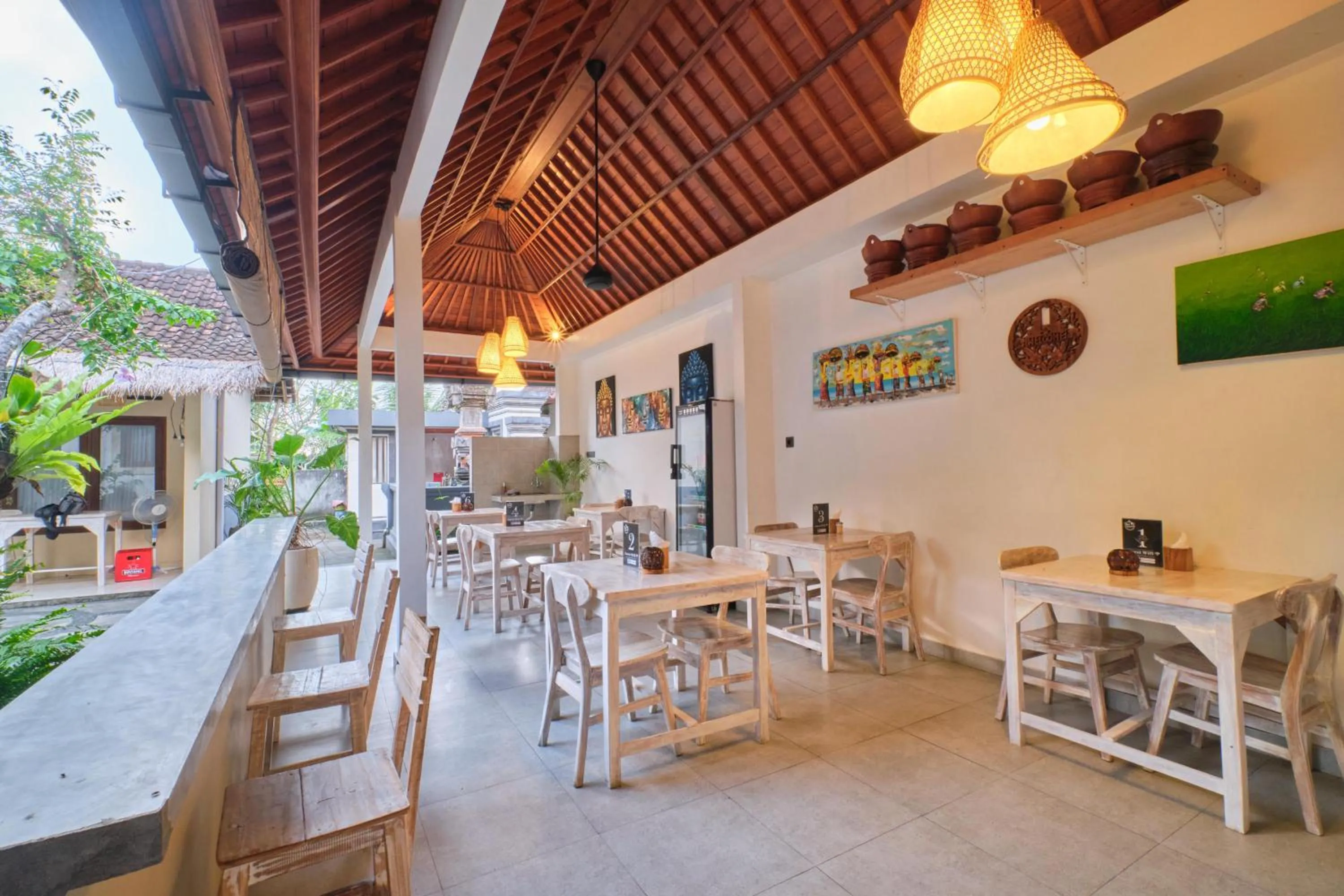 Restaurant/places to eat in The Lingga Villas Ubud