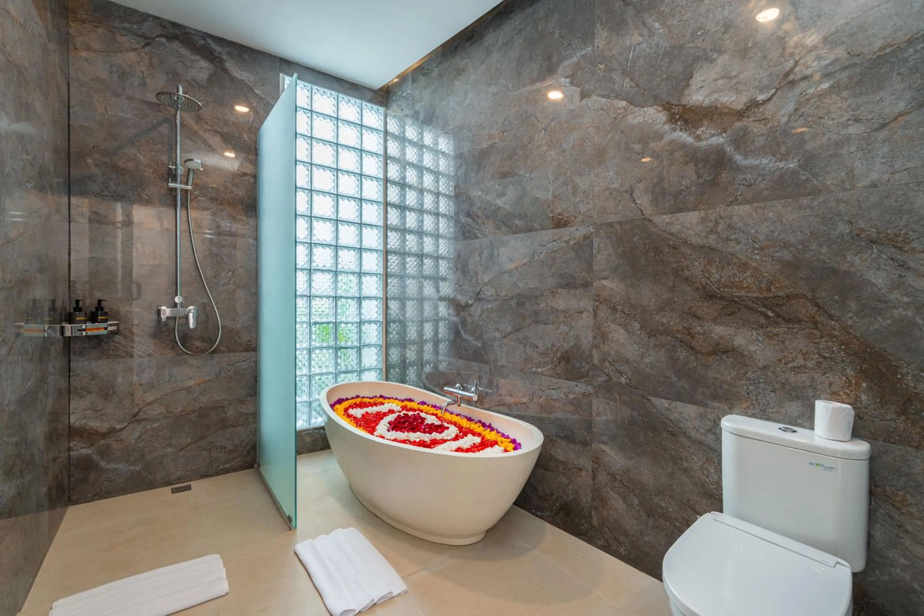 Bathroom in The Lingga Villas Ubud