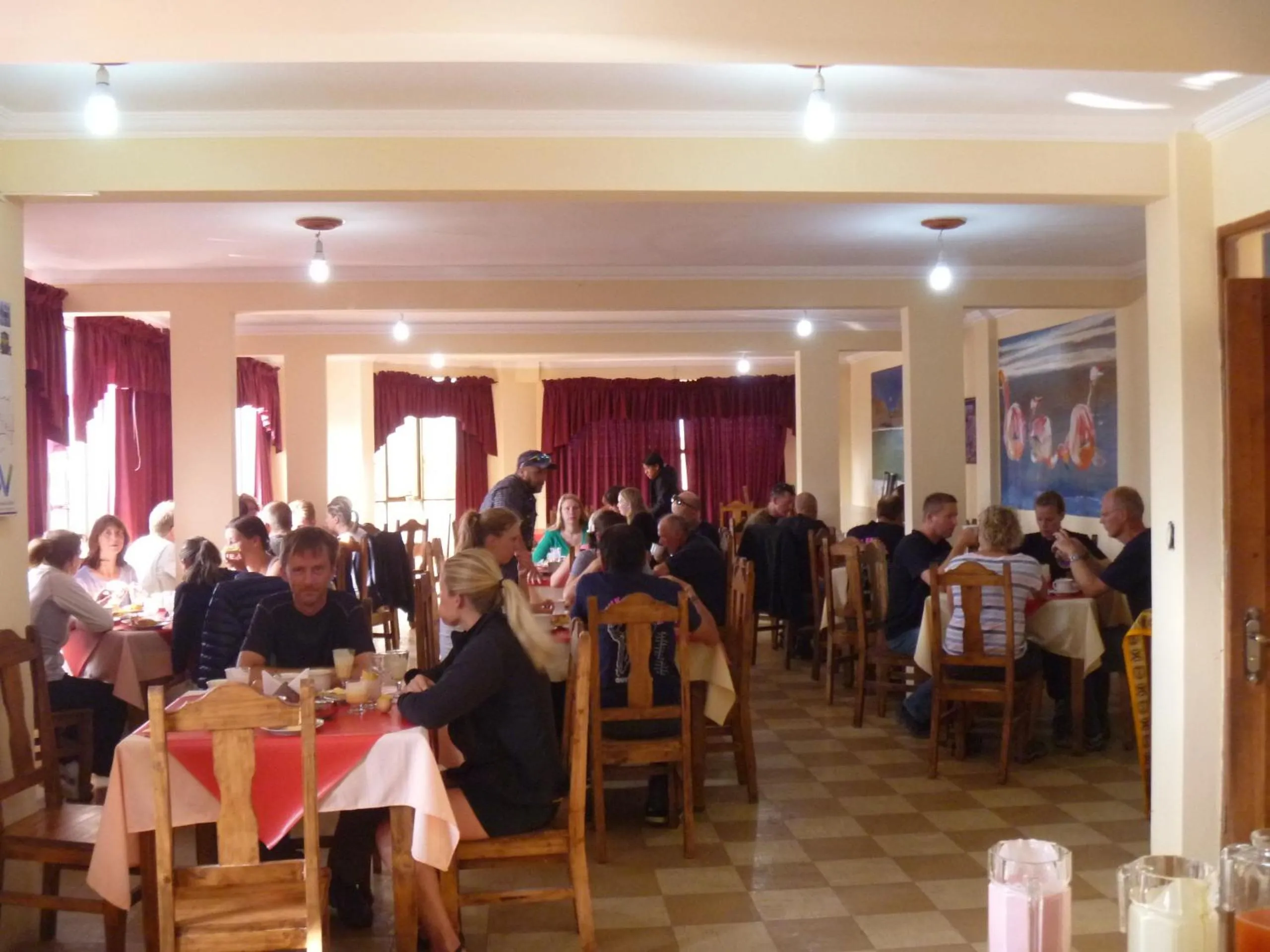 Restaurant/places to eat in Julia Plaza Hotel