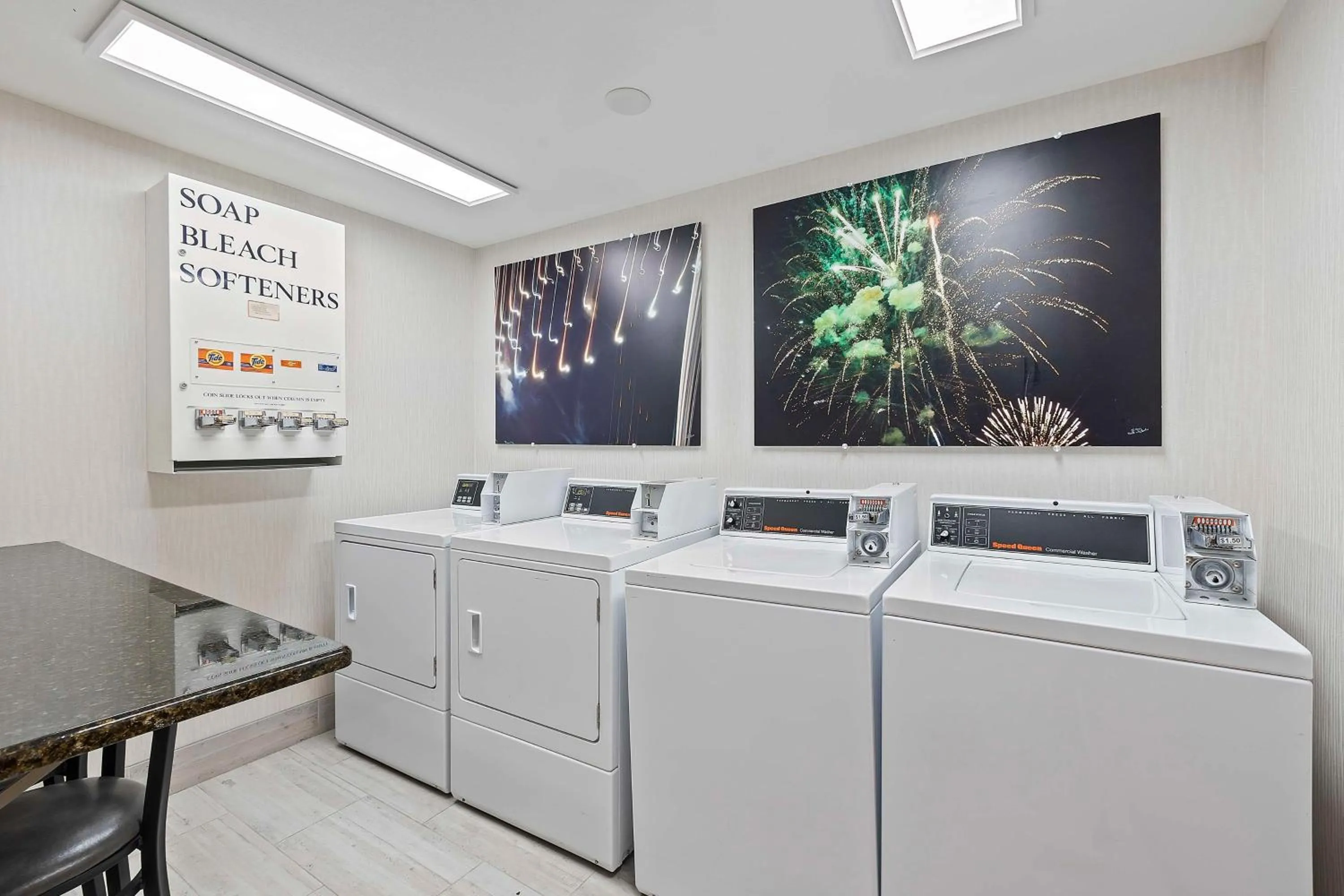 Property building in Best Western Plus Twin Falls Hotel